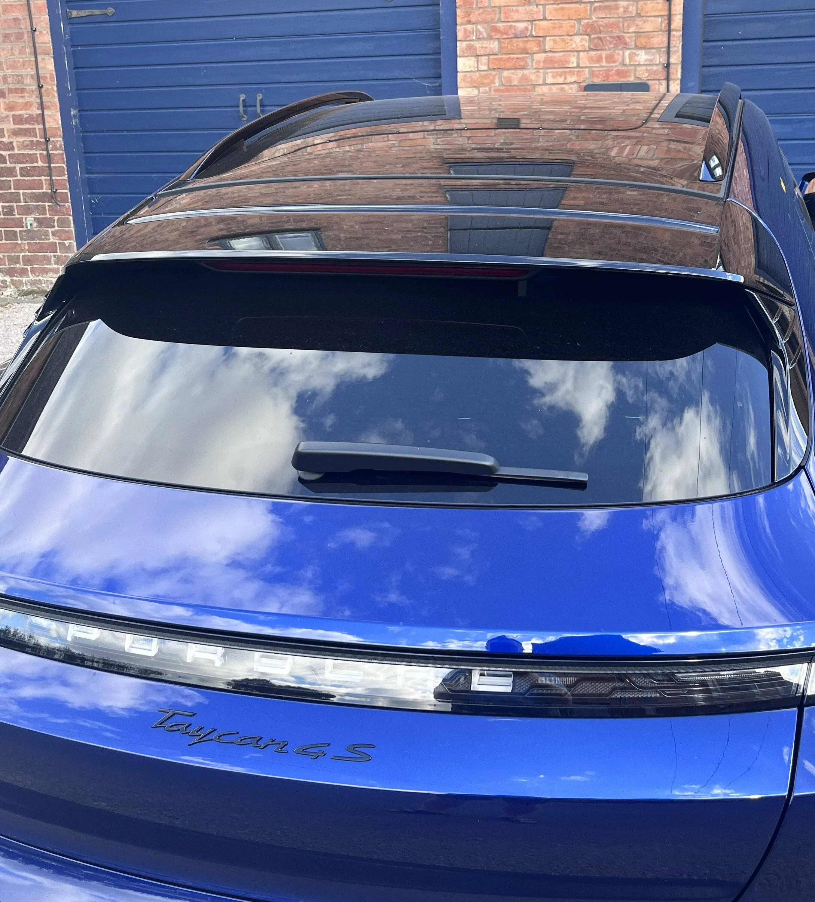 Porsche Taycan Lasted 9 days (Panoramic roof) 2F872DE1-964B-4365-87A5-97F1785CC772