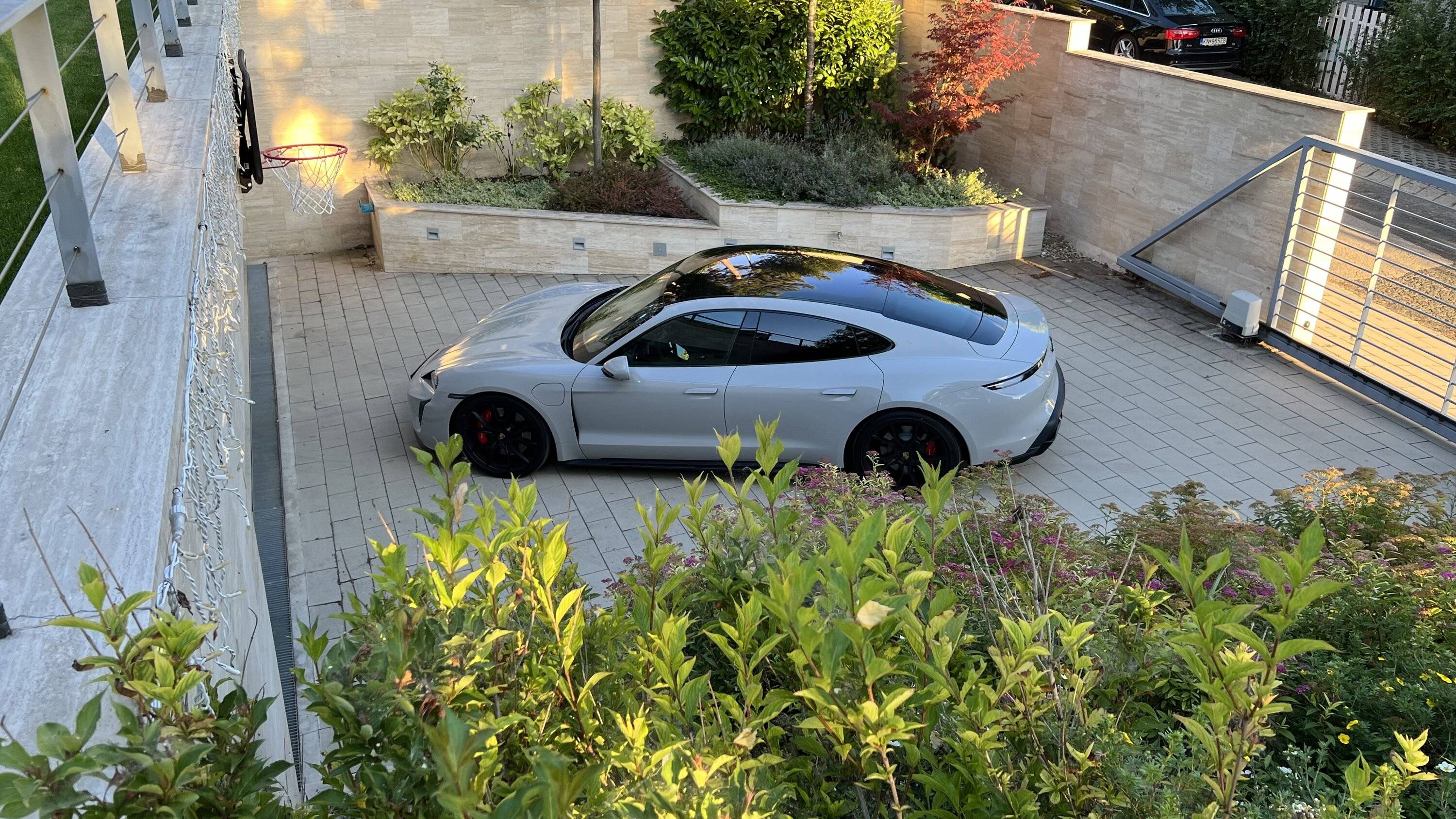 Porsche Taycan CHALK Taycan Club tempImagehsPJH