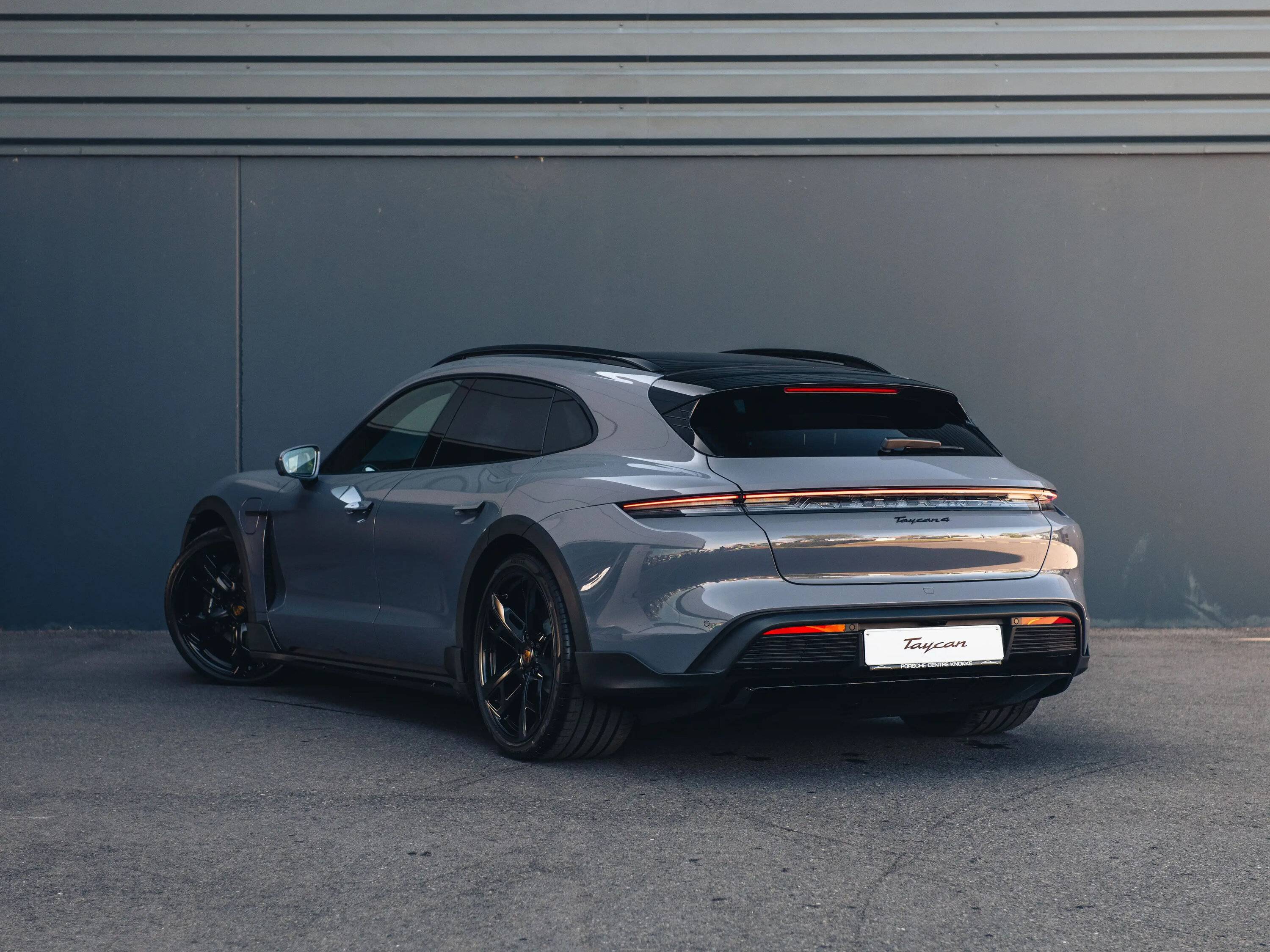 Porsche Taycan 🎨 PTS: PAINT TO SAMPLE Taycan Club & Photos Thread 3840