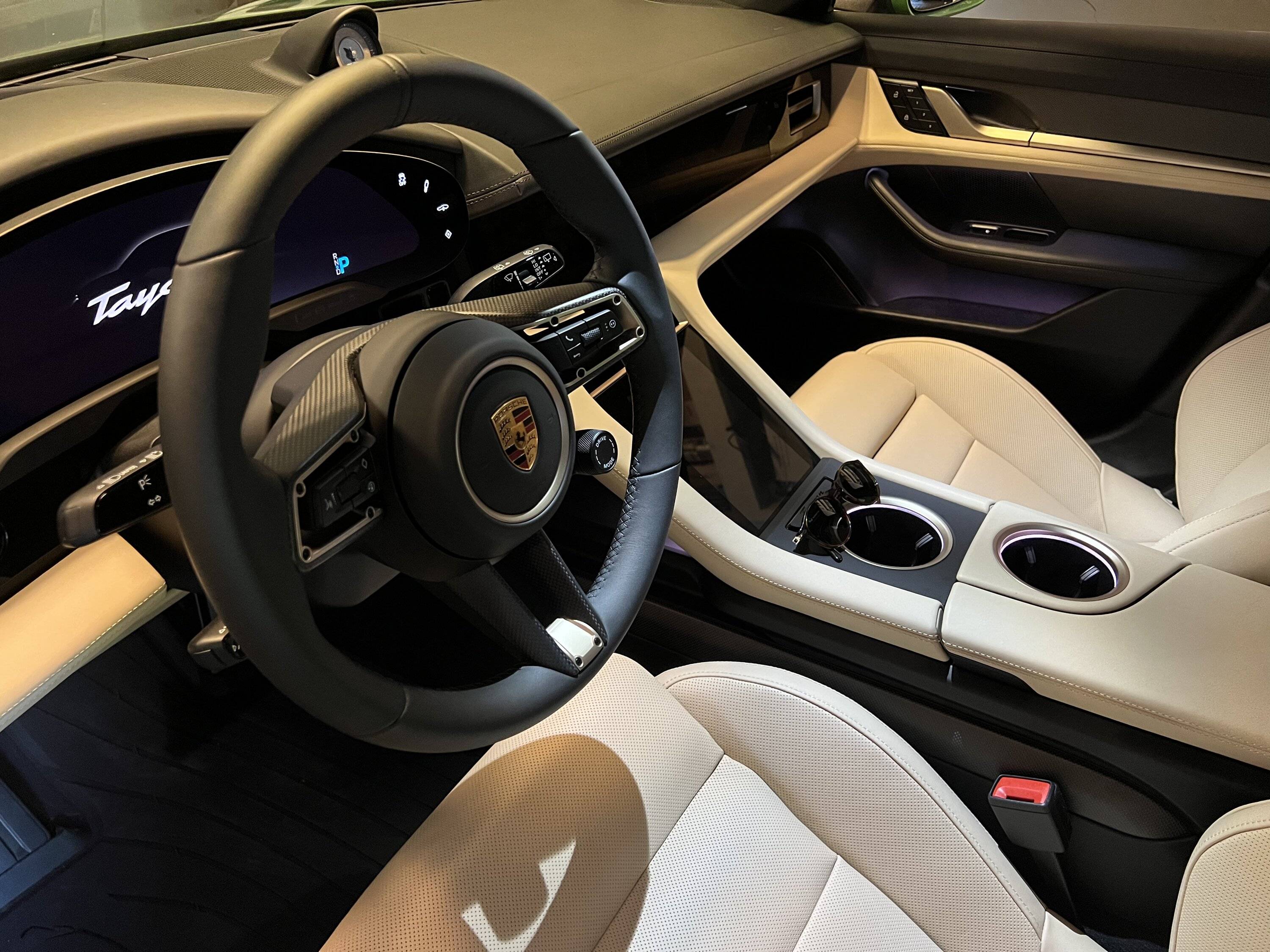 Porsche Taycan Volcanic grey or mamba green!!! ?? B9A3C64C-2DA7-4FCF-96FA-A2E913853225