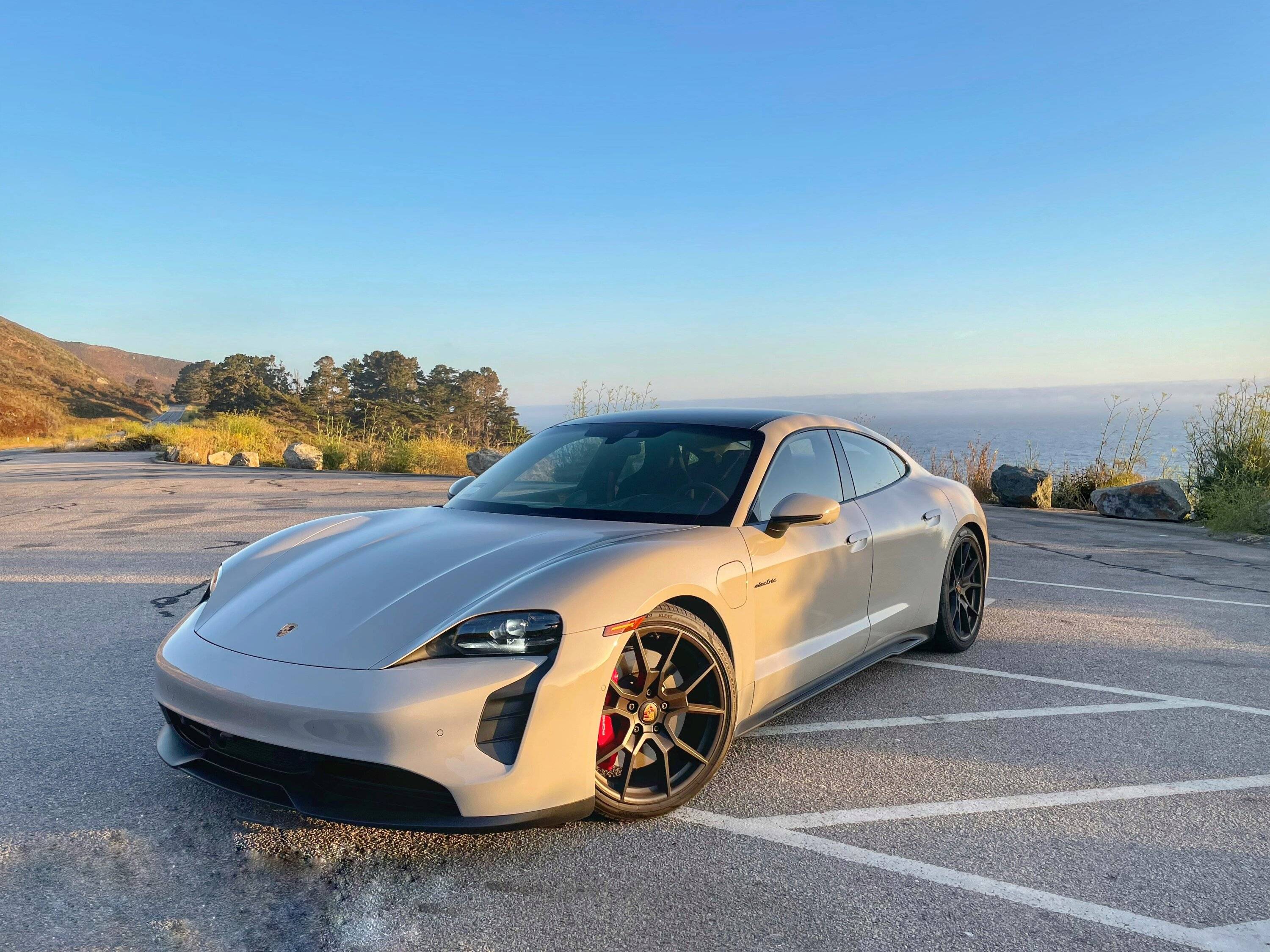Porsche Taycan CHALK Taycan Club A147CEF9-22D6-4DB2-8713-5561F7F9A1A7