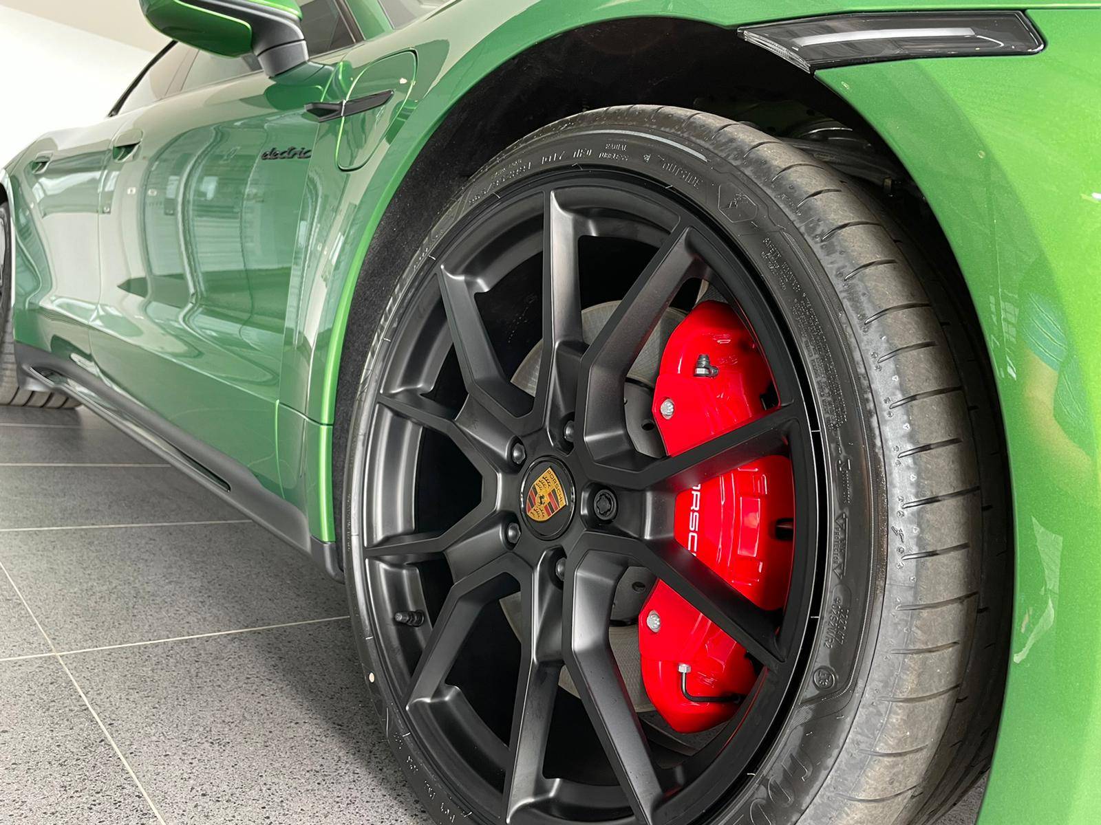Porsche Taycan ST GTS collection day today! 45A55711-6343-42FC-B9E8-D829762A803E
