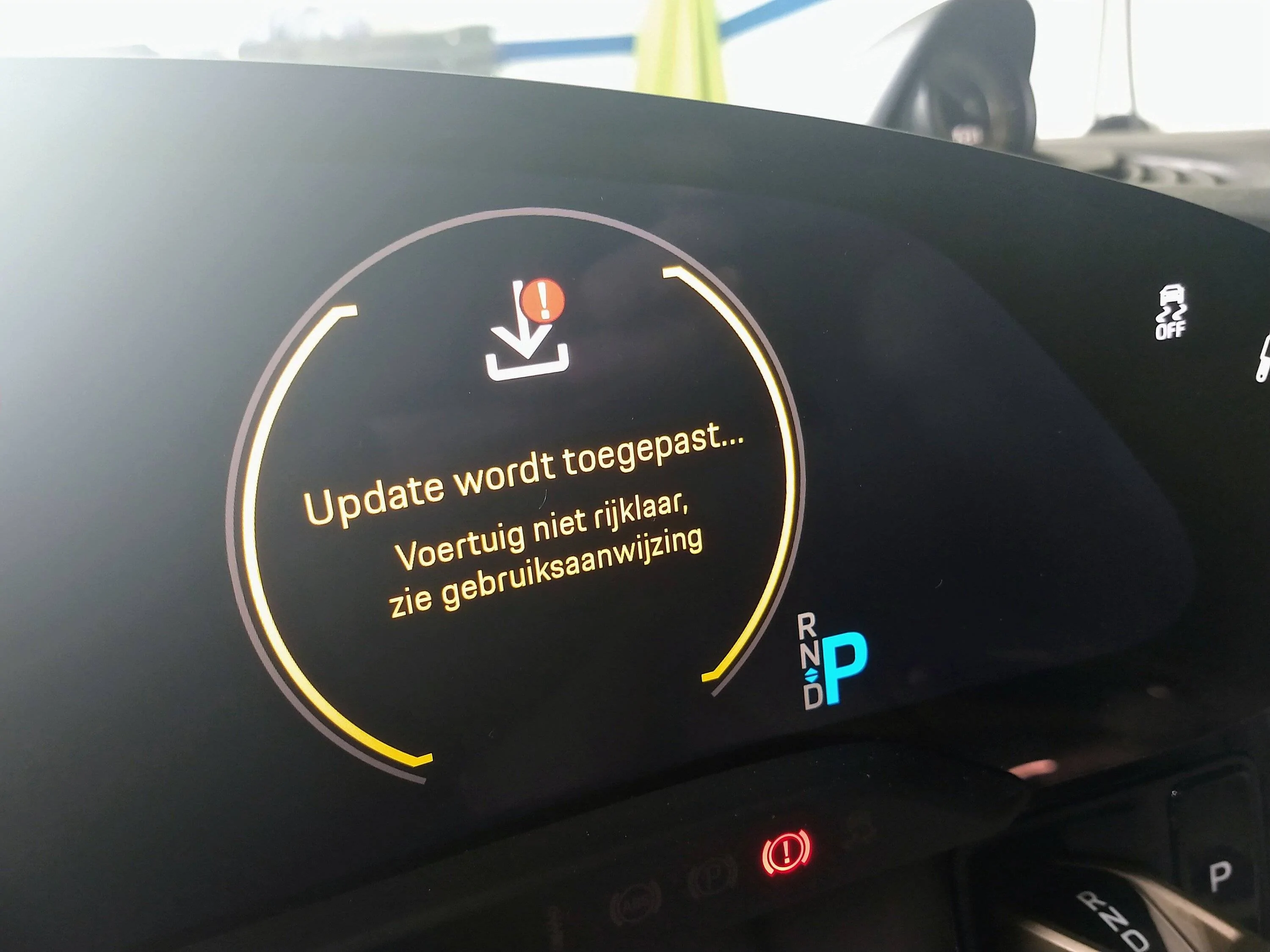 Porsche Taycan OTA ONA6 failed to update IMG_20220721_153152307