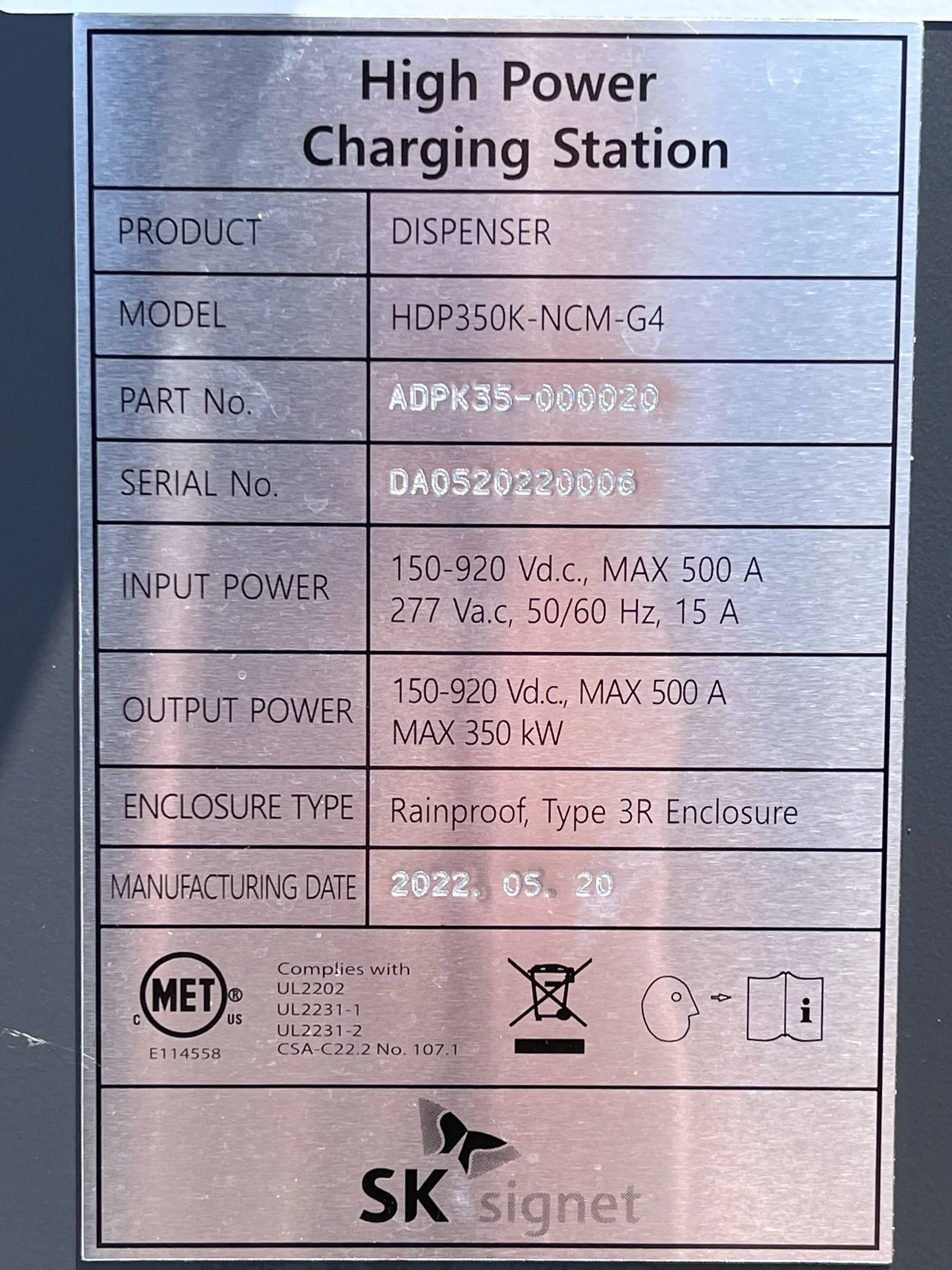 Porsche Taycan [US] EA testing Signet single cable HDP350K-NCM-G4 DC fast charger tempImageA4bfhu