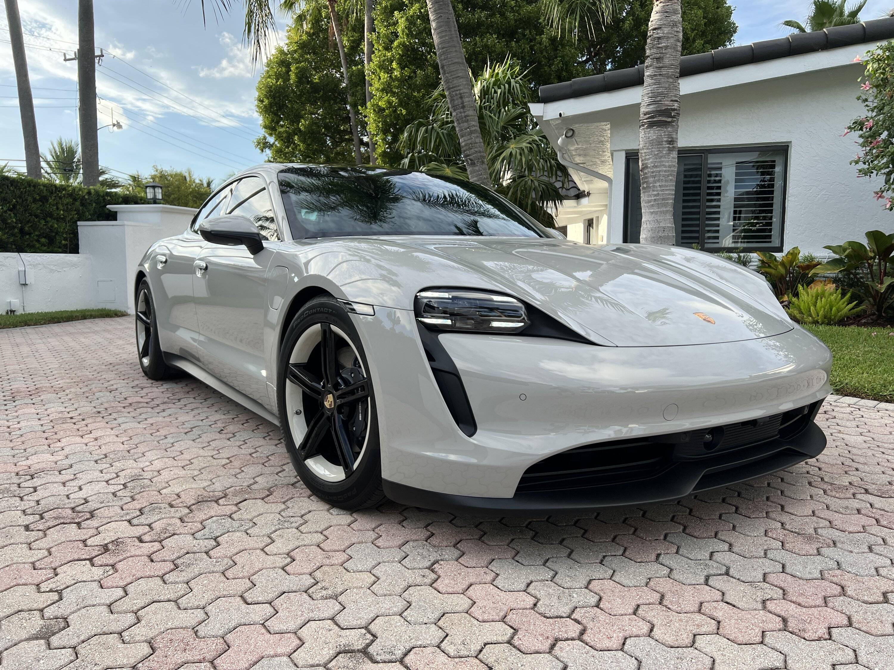 Porsche Taycan CHALK Taycan Club IMG_0183.JPG