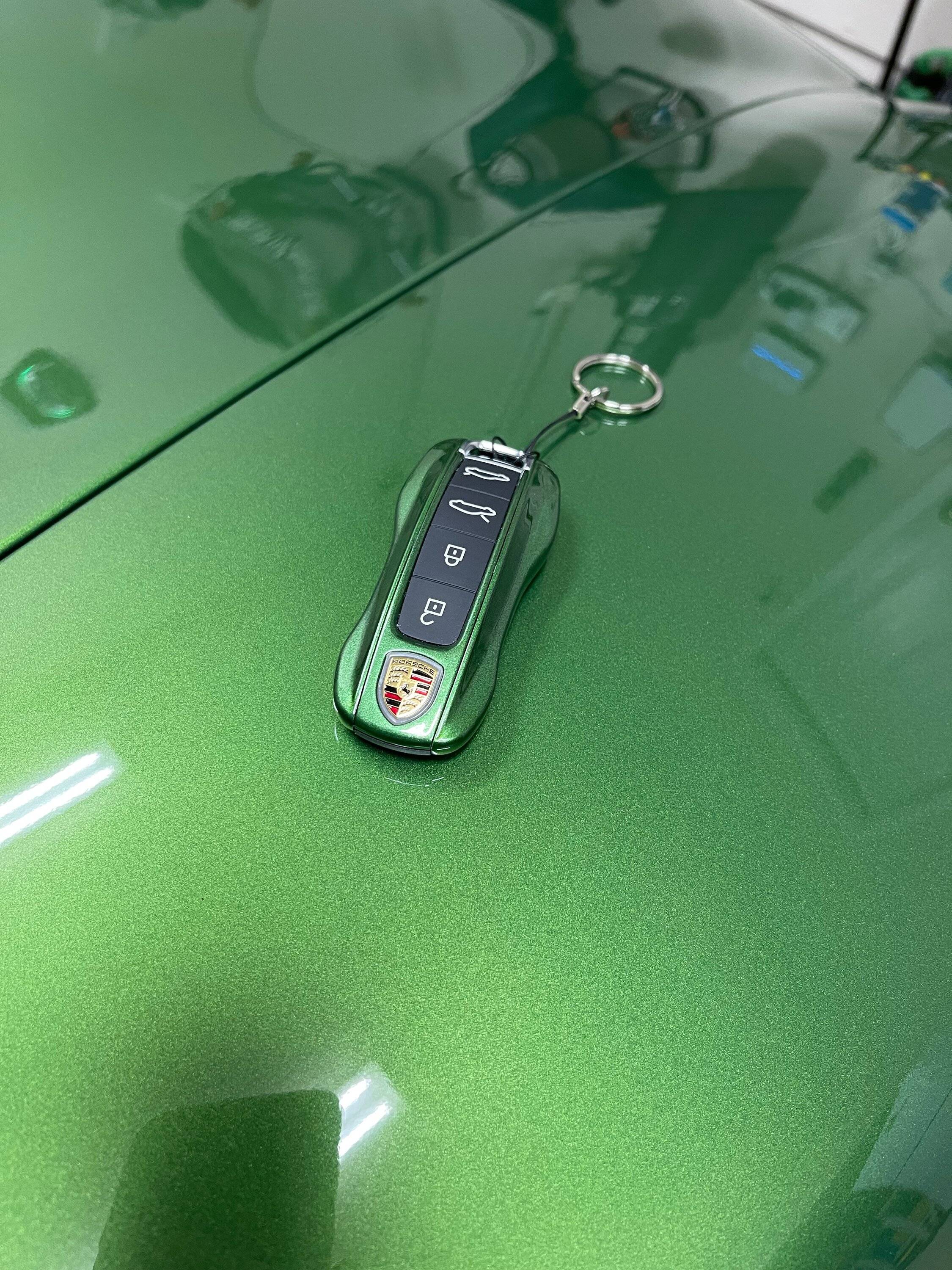 Porsche Taycan OK - let's see them! Key Fob IMG_0889