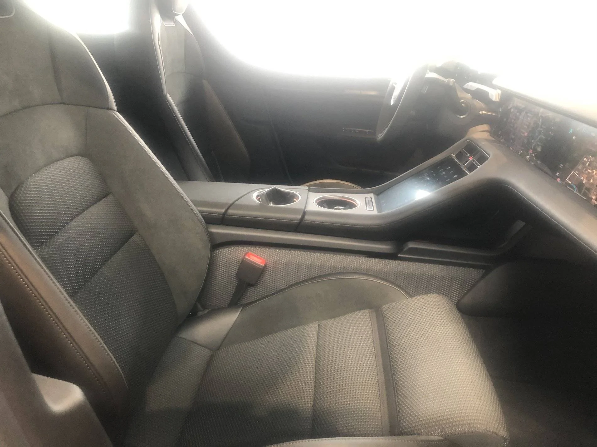 Porsche Taycan Lucky day - 13.3.2020 3E18425A-3A03-434F-B73C-11481F5D6D75