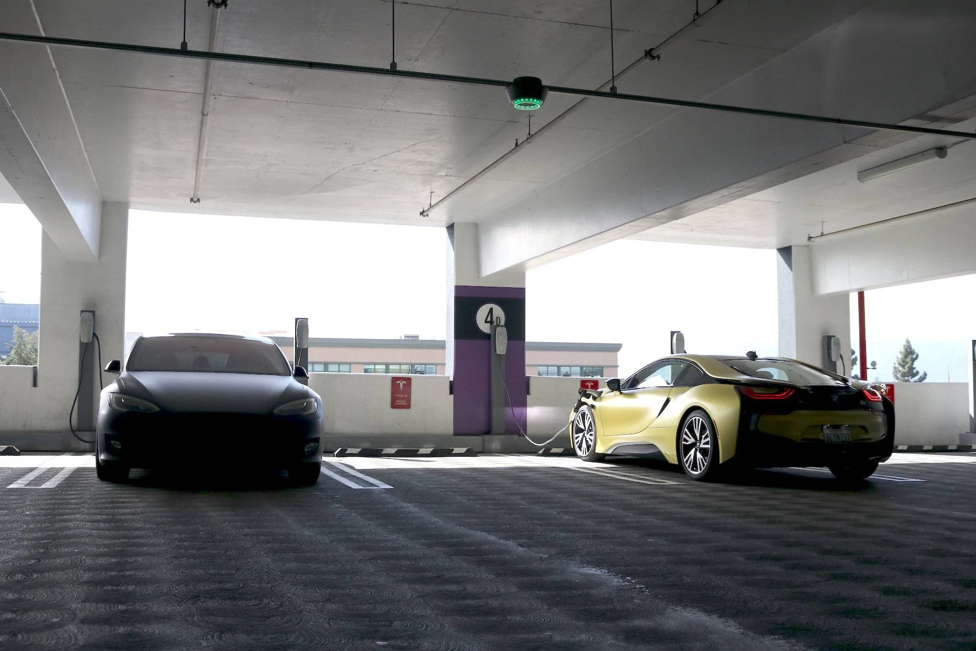 Porsche Taycan Best Home Chargers for Taycan Turbo in US IMG_0294resiz