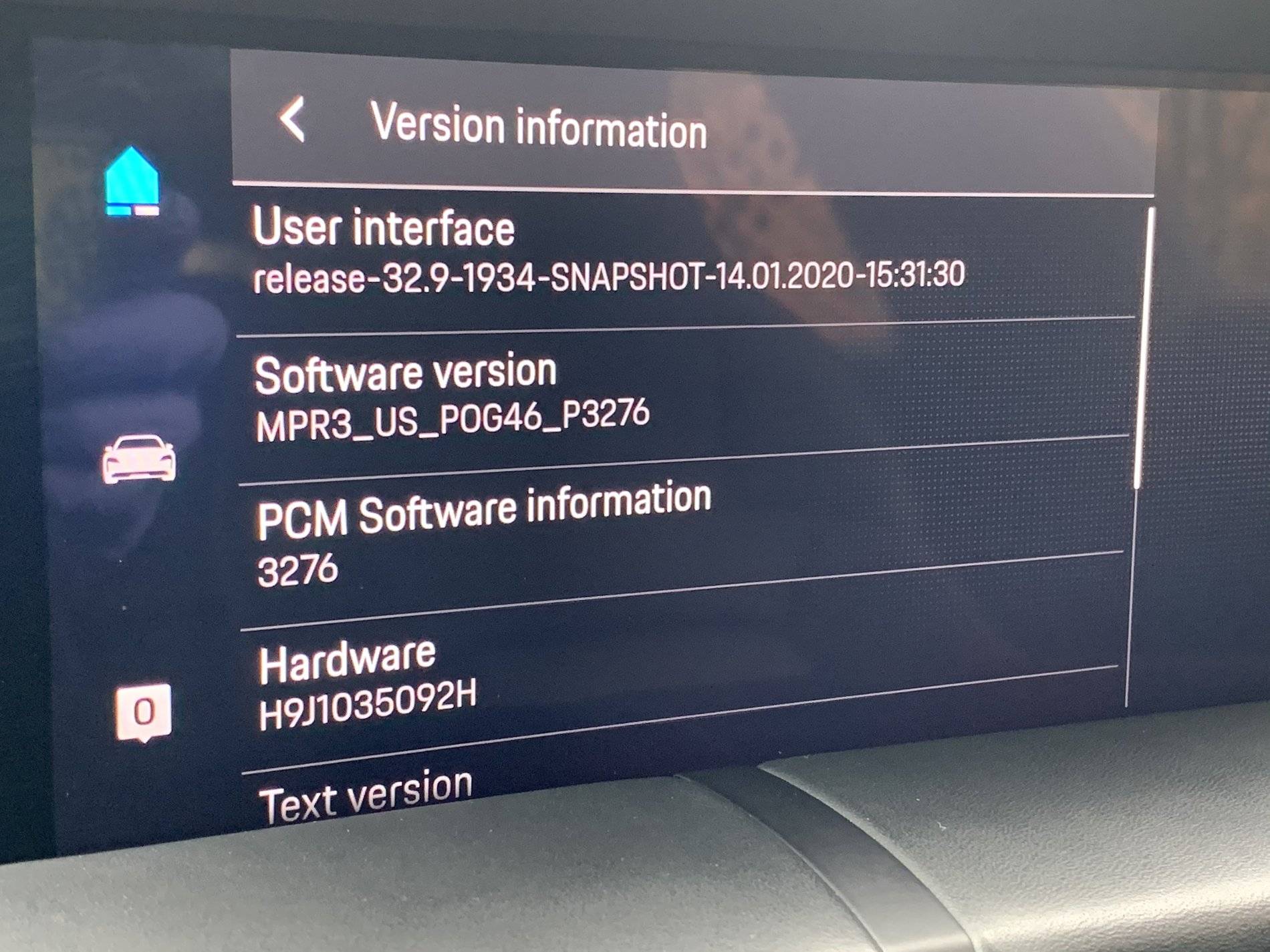 Porsche Taycan Software Update at the Porsche Center 703F15AD-5411-4136-994F-AC7FD1DE111E