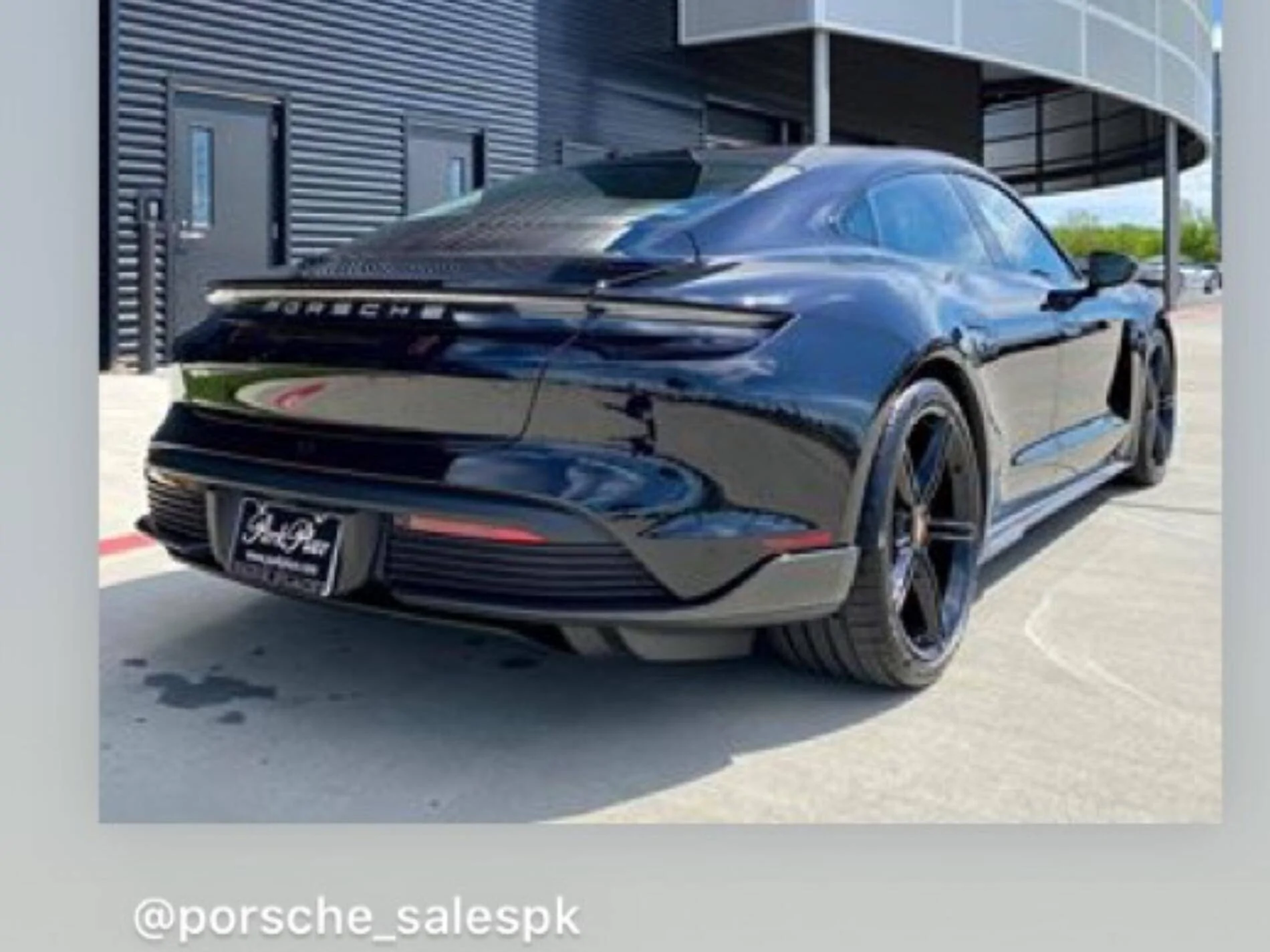 Porsche Taycan BLACK / JET BLACK Taycan Club IMG_9090