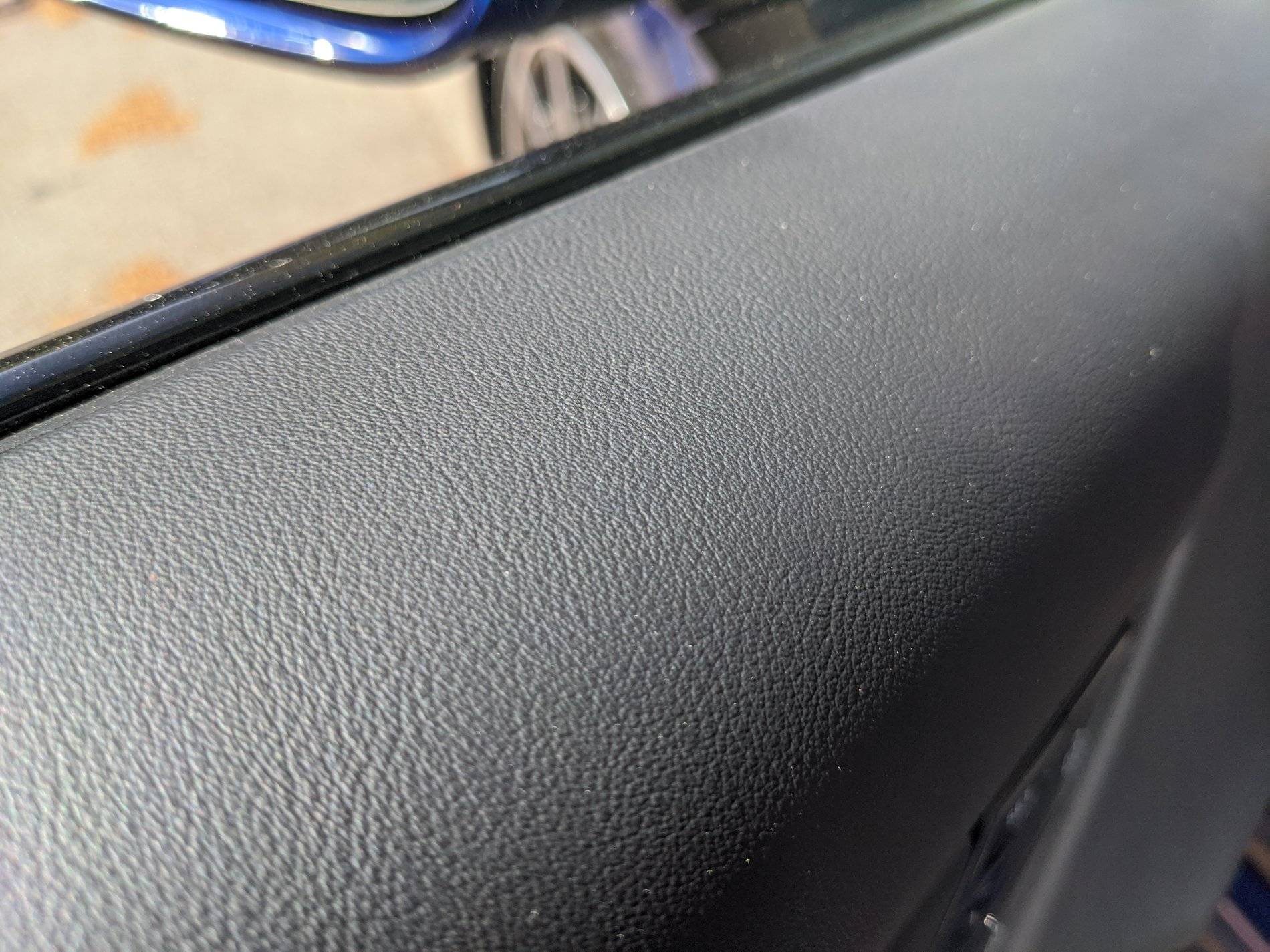 Porsche Taycan Feedback Leather Free Black IMG_20200415_135911