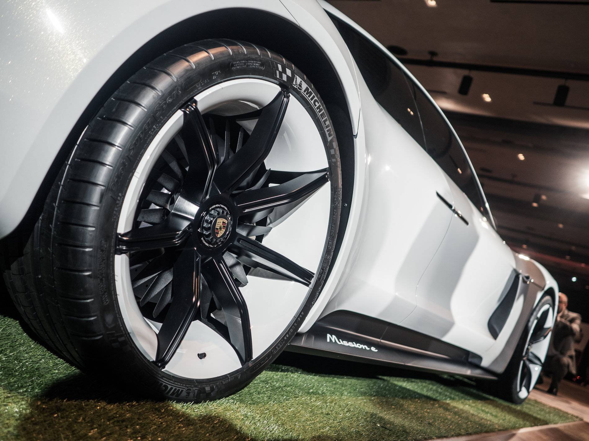 Porsche Taycan 2018 Mission E New York Event EM584560