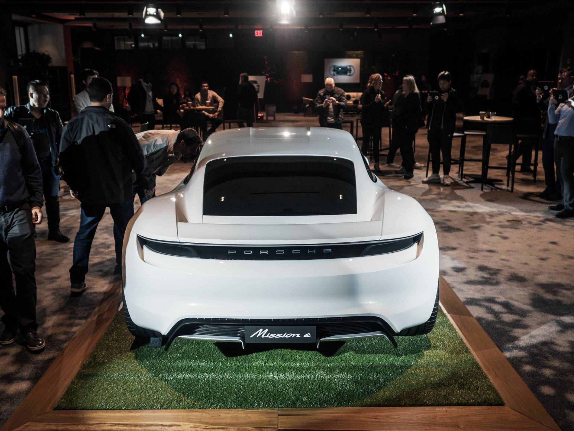 Porsche Taycan 2018 Mission E New York Event EM584569