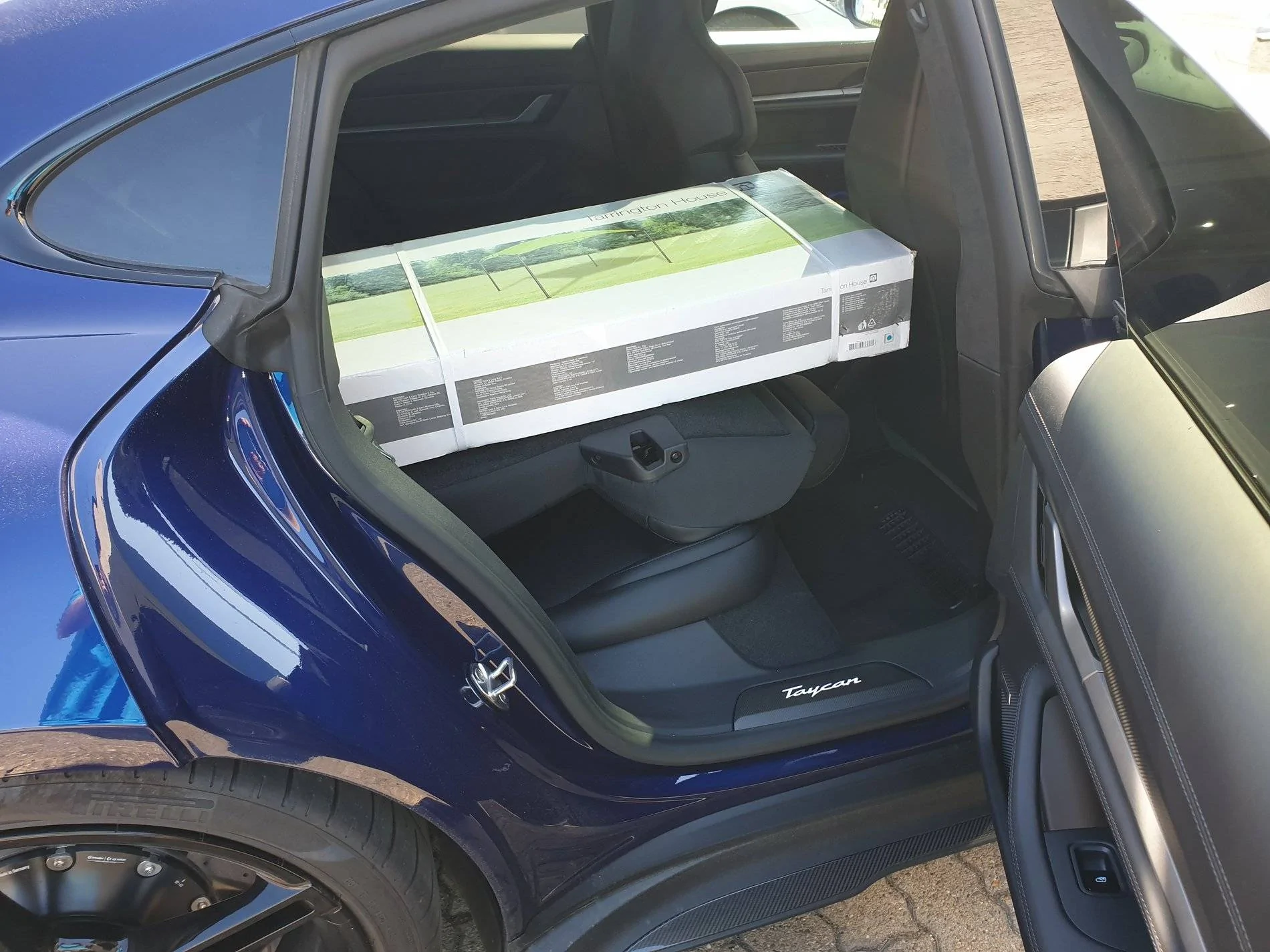 Porsche Taycan Taycan Frunk and Trunk Space Demonstration 49