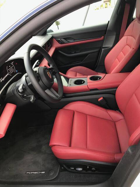 Porsche Taycan My pictures and experience with my Standard White 4S+ Frontseat3