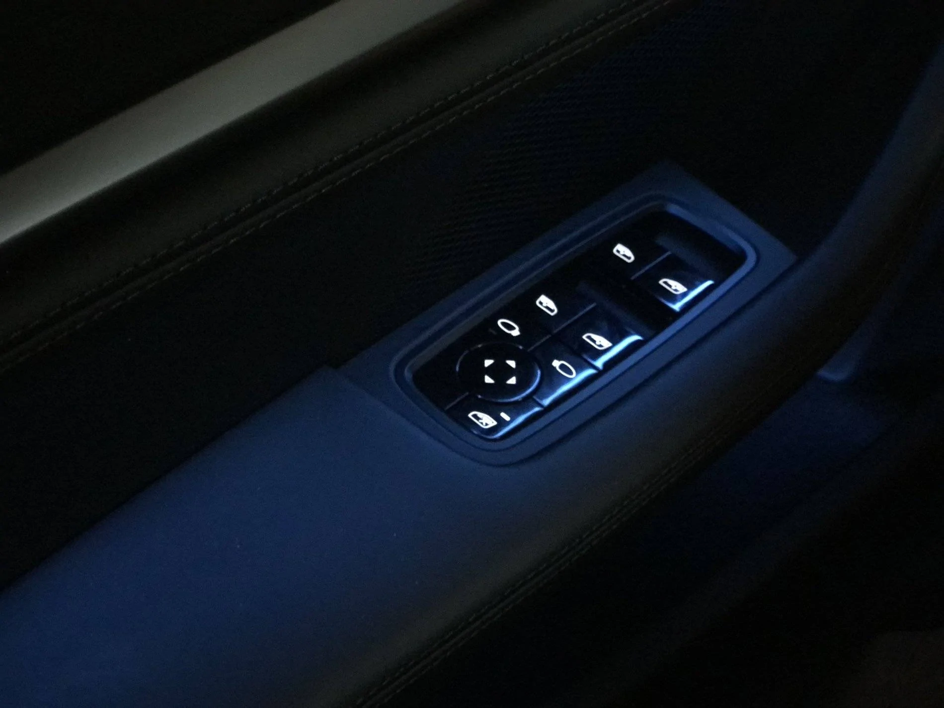 Porsche Taycan Taycan 4S: similar energy consumption with P85D, significantly better range. Long post IMG_2138