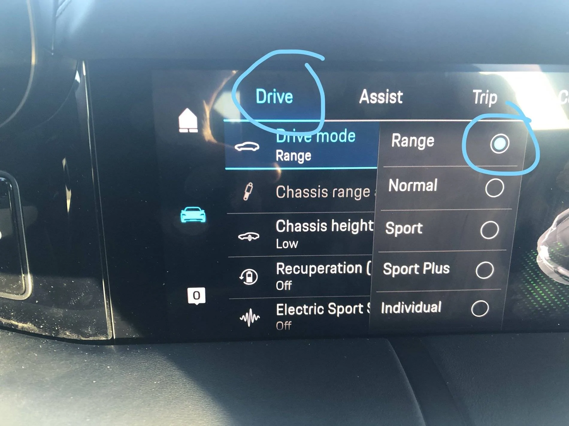 Porsche Taycan Taycan 4S: similar energy consumption with P85D, significantly better range. Long post InkedIMG_2164_LI