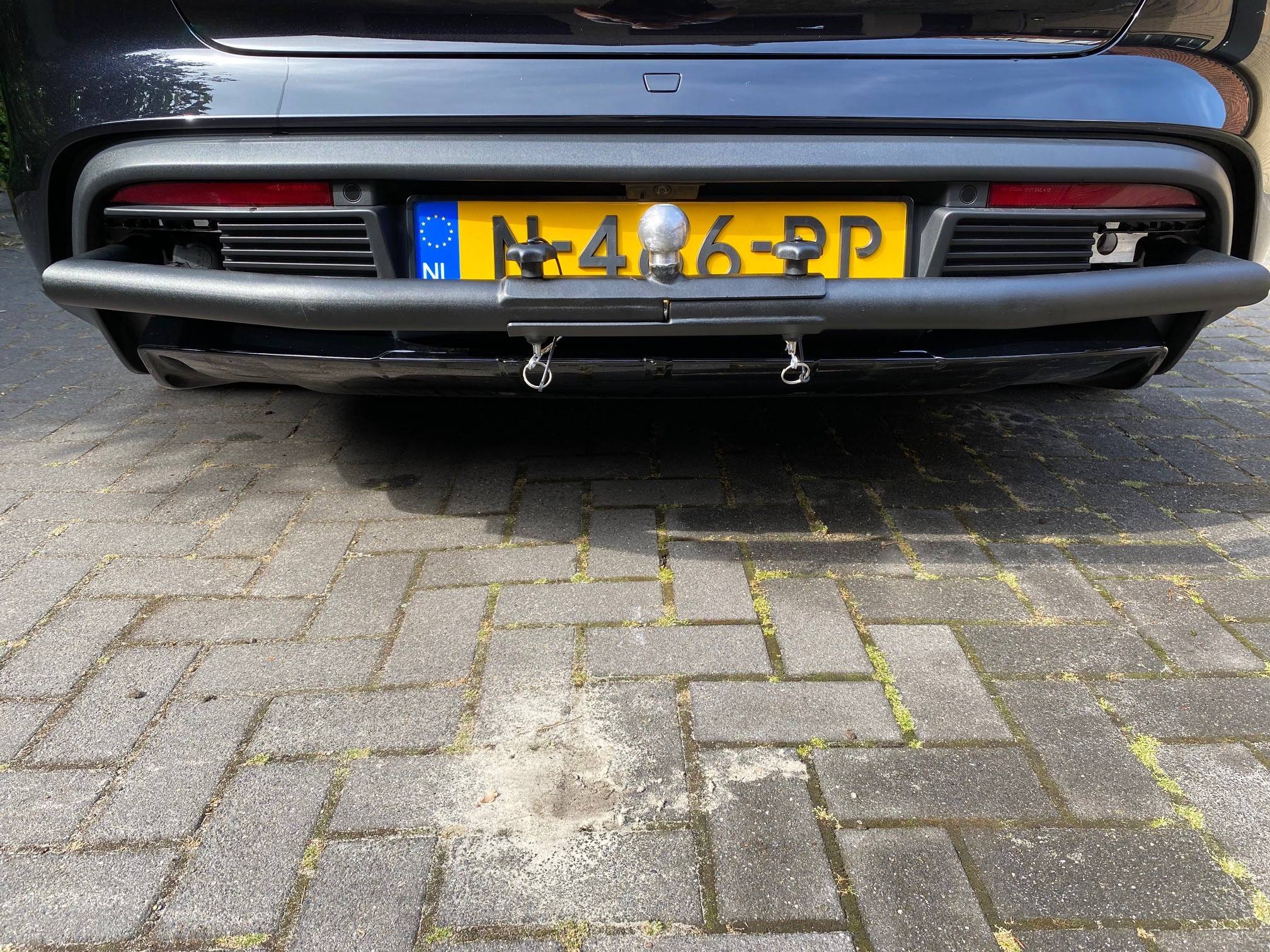Porsche Taycan My custom hitch for standard bike rack. 7