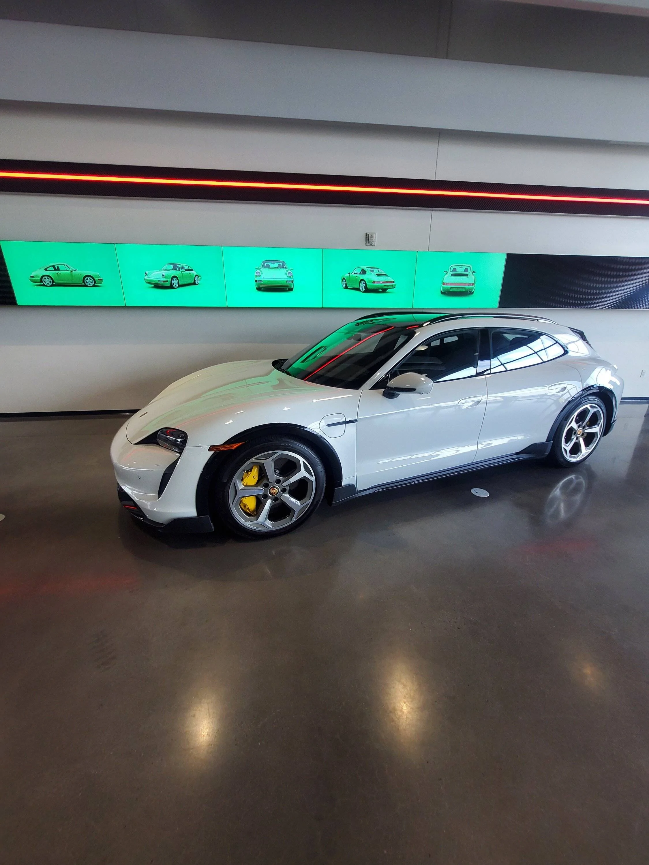 Porsche Taycan PEC LA - Taycan Turbo S v 911 Turbo S experience 20220728_102821