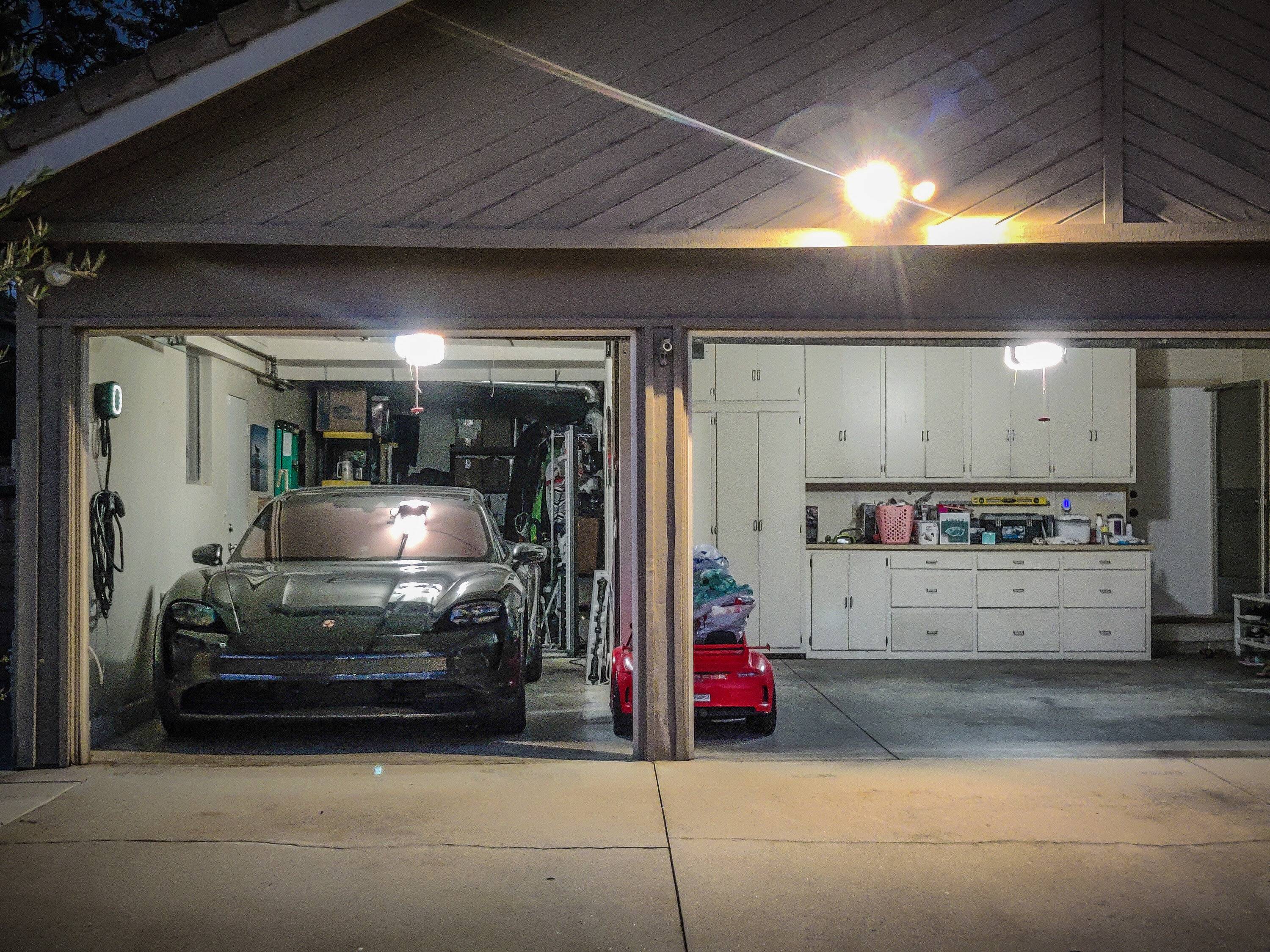 Porsche Taycan Where do you keep your car? PSX_20220727_080555