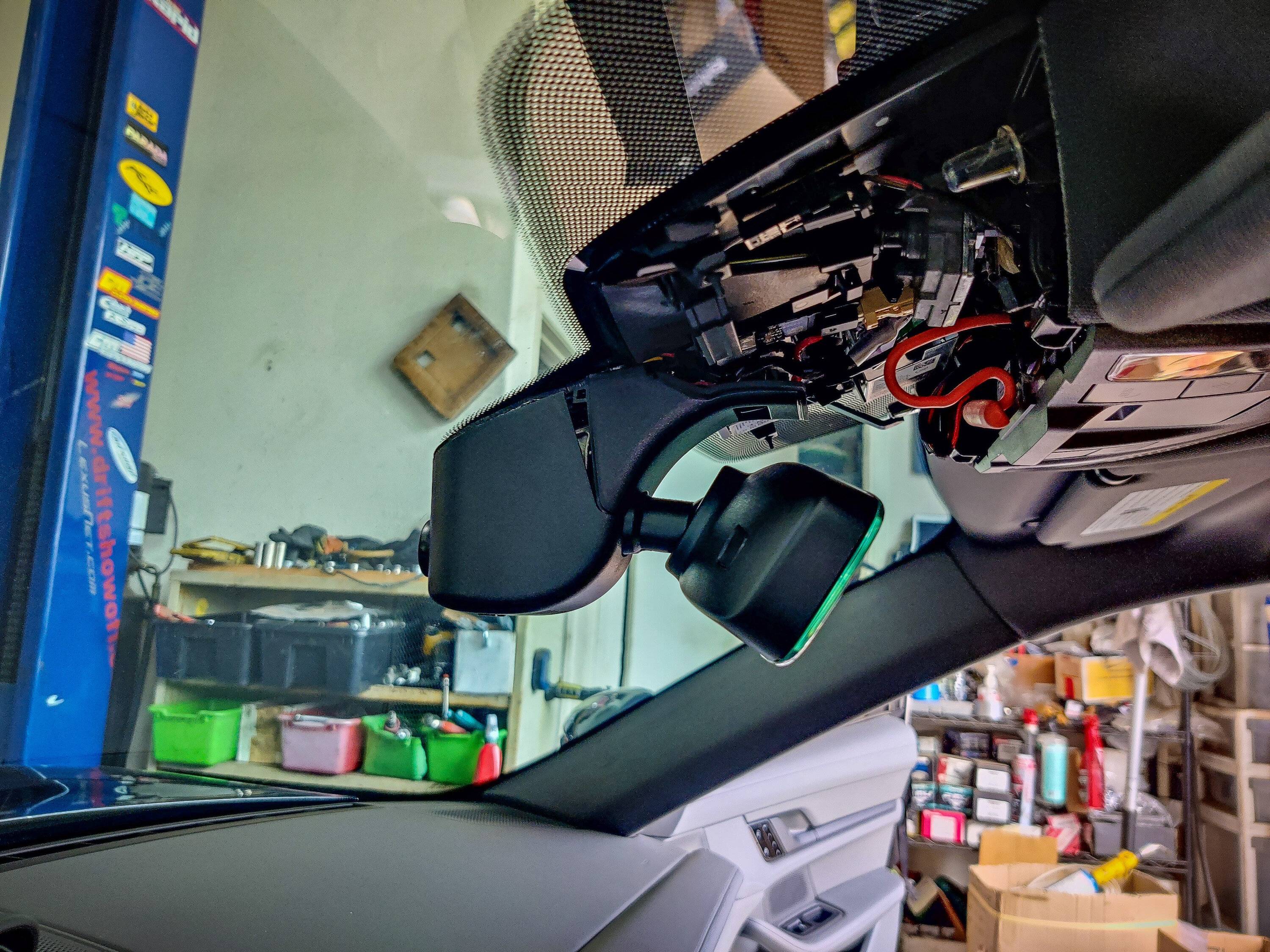 Porsche Taycan Fitcamx dashcam installation PSX_20220804_124646