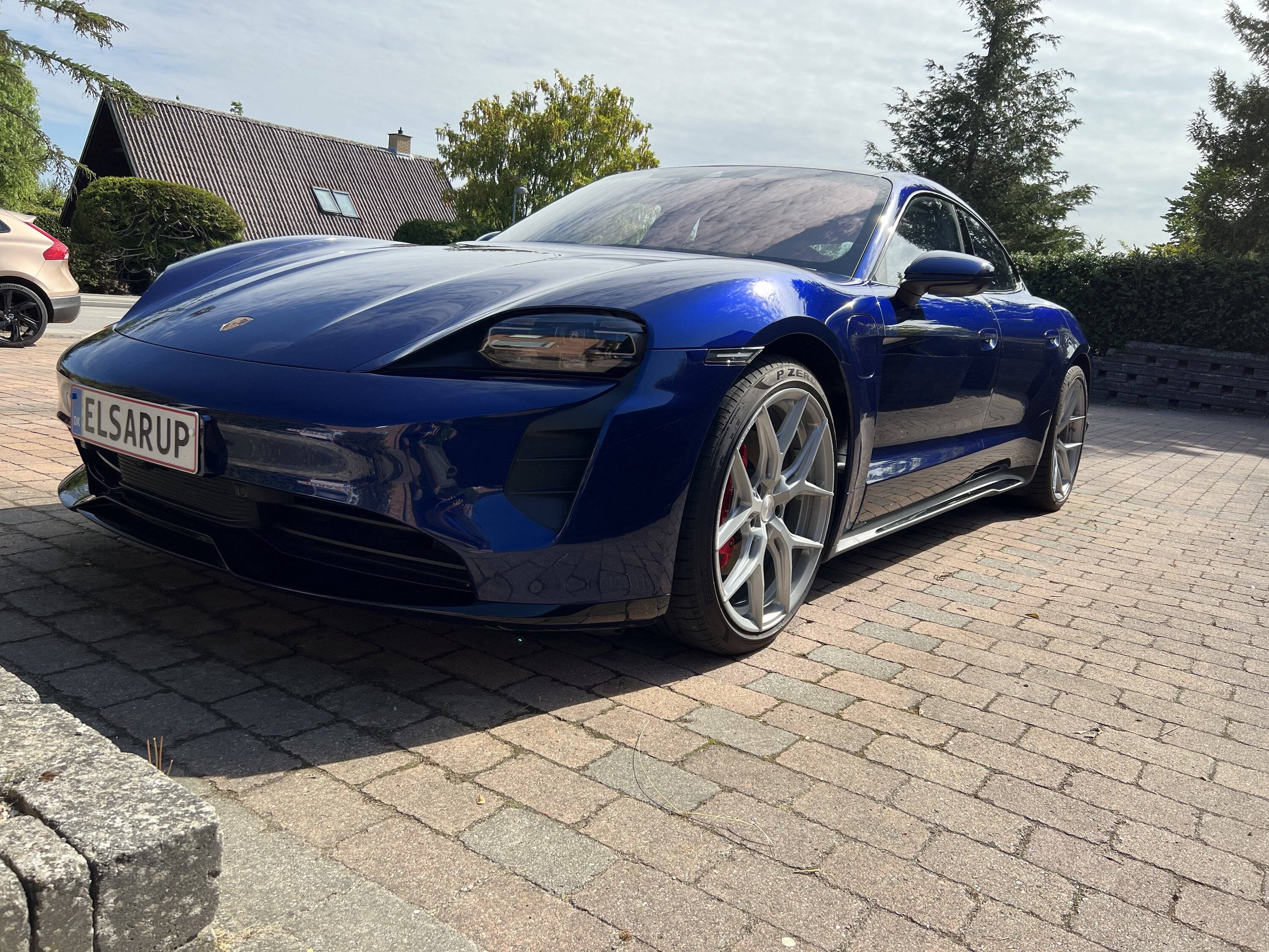 Porsche Taycan My first post (and Porsche!) EF1894C5-A375-4741-A805-3D06BD054804