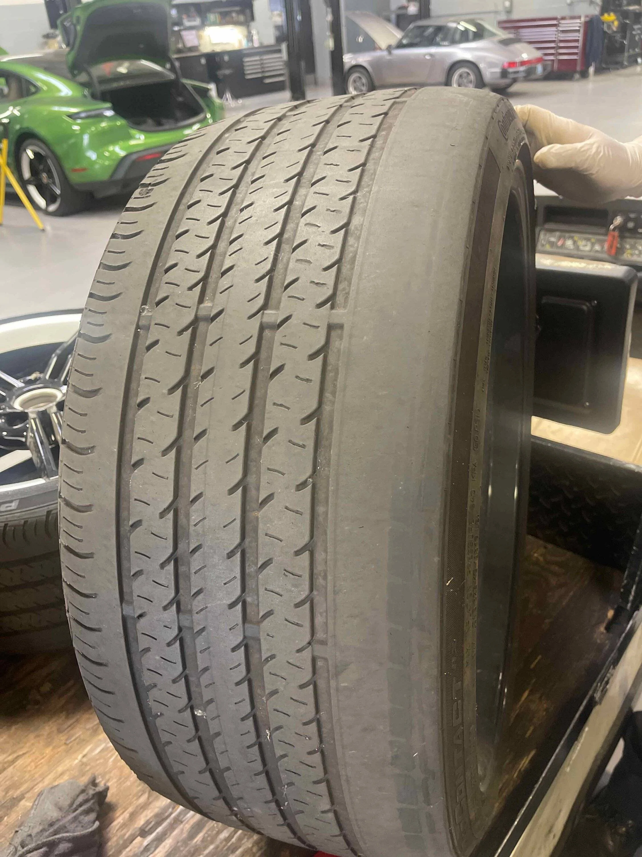 Porsche Taycan Check Your Tires! UoyU9g