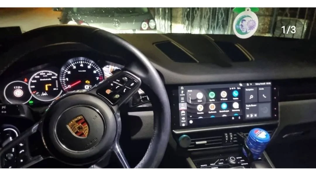 Porsche Taycan Carplay, map update, ghost screen IMG_20220810_163927