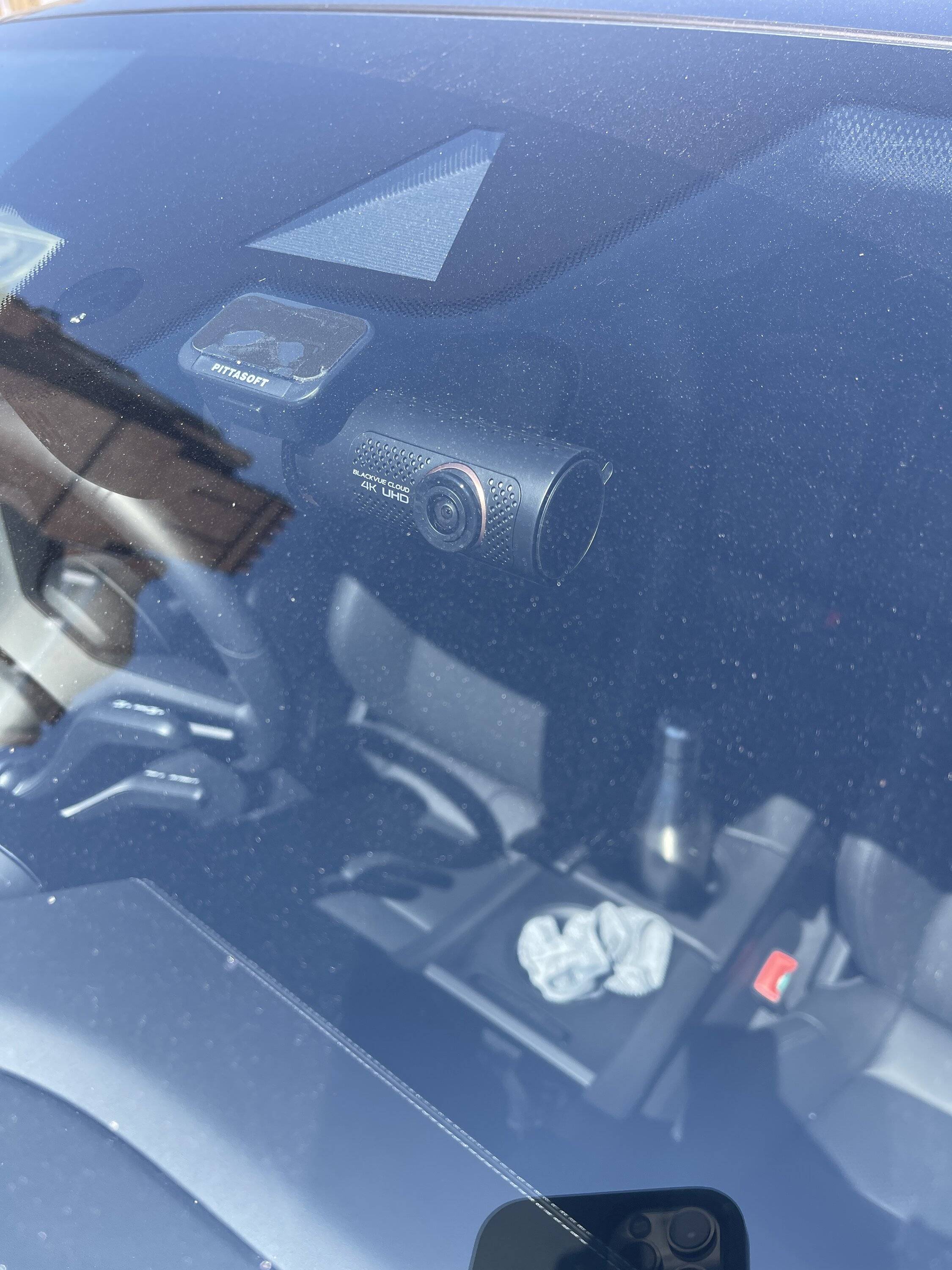 Porsche Taycan Dashcam install 470E33A5-C52B-4B89-BBF5-7019E82556C2