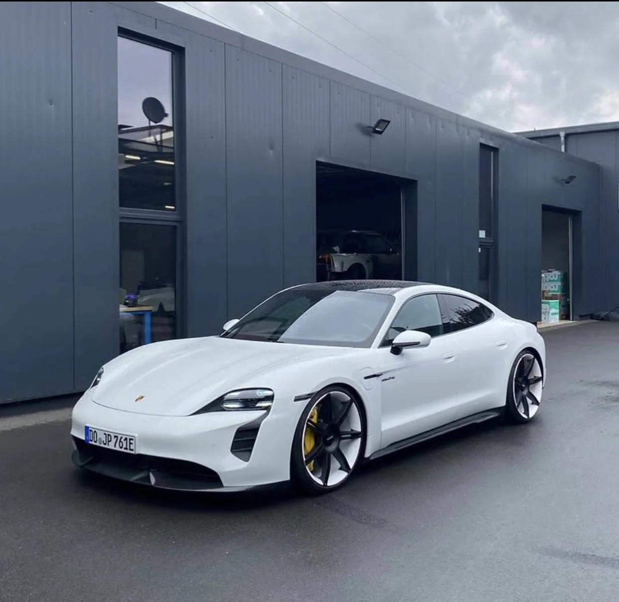 Porsche Taycan Taycan Rotiform Mission E Wheels : (SOLD) IMG_7633