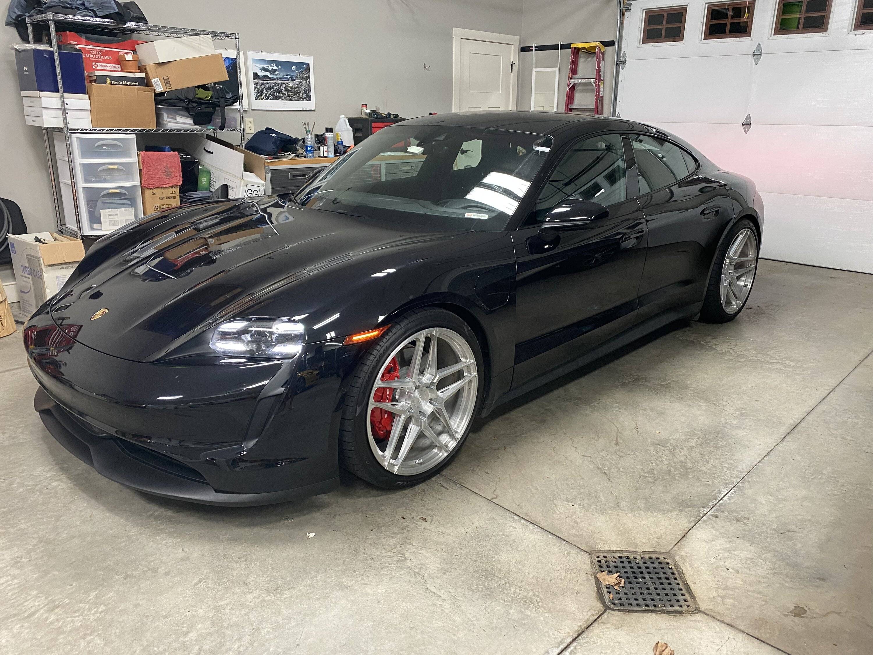 Porsche Taycan New PCM look AC48BD0C-5B15-42D4-8FEB-9CFA175CF311
