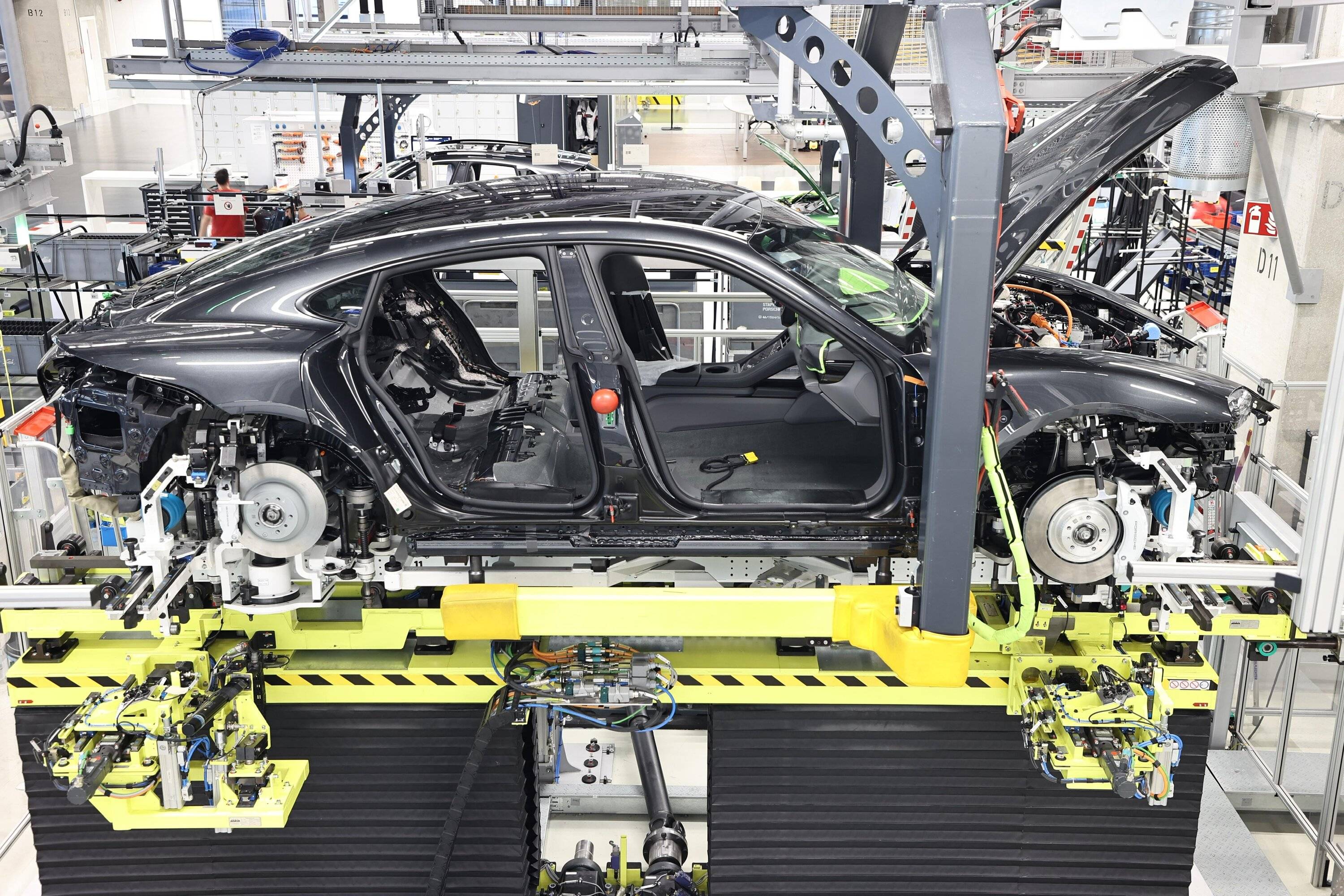 Porsche Taycan September 2022 deliveries 59EAE4A4-9AE7-41AA-8468-C067697F2EF1