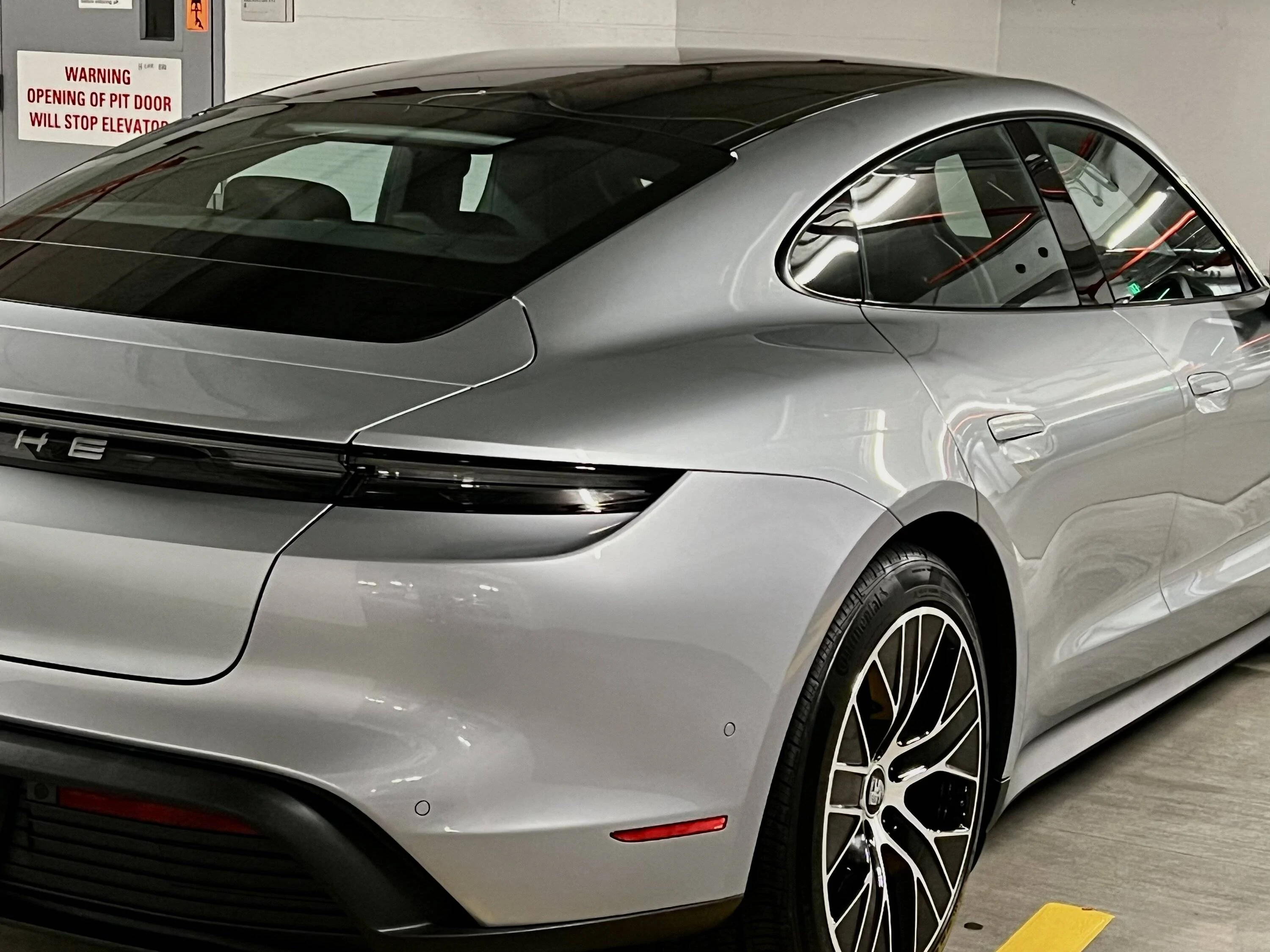 Porsche Taycan Members Say Hello Here! 4B1DC997-CAB1-4238-8896-3BDC364675FF