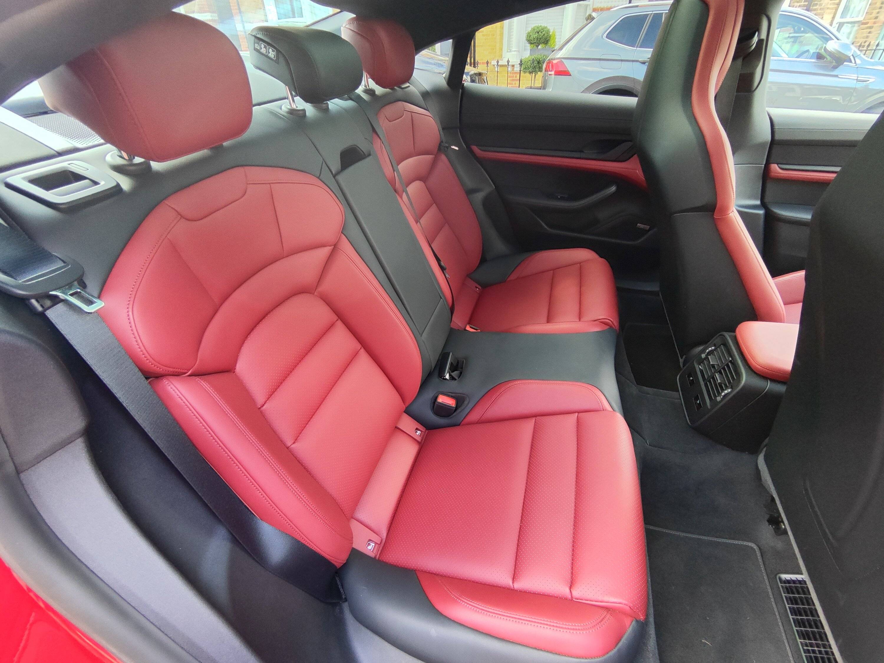 Porsche Taycan Carmine Red Taycan GTS - what colour interior? IMG_20220827_144903