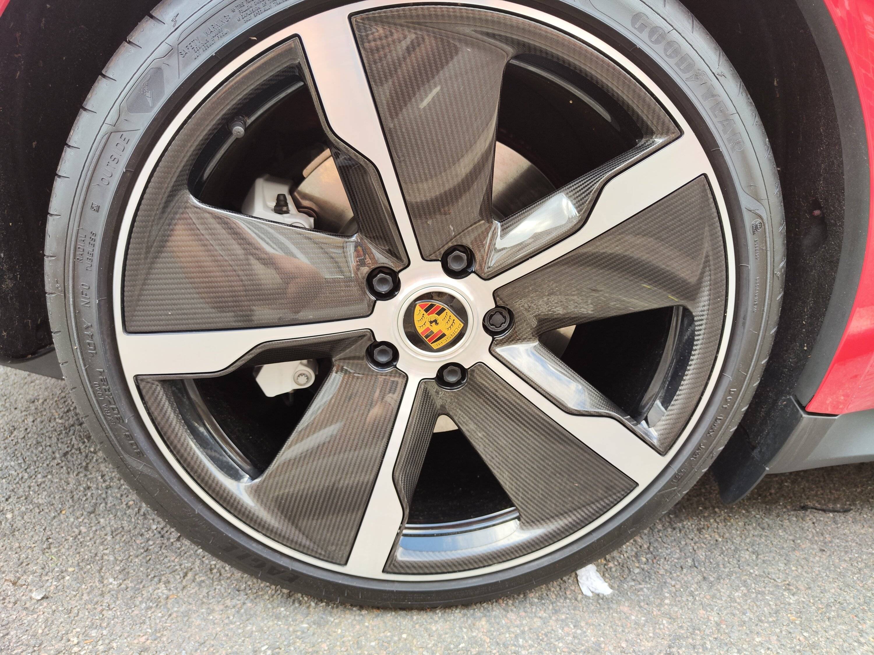 Porsche Taycan RWD ordered - RS Syder Design or Mission E IMG_20220827_151321