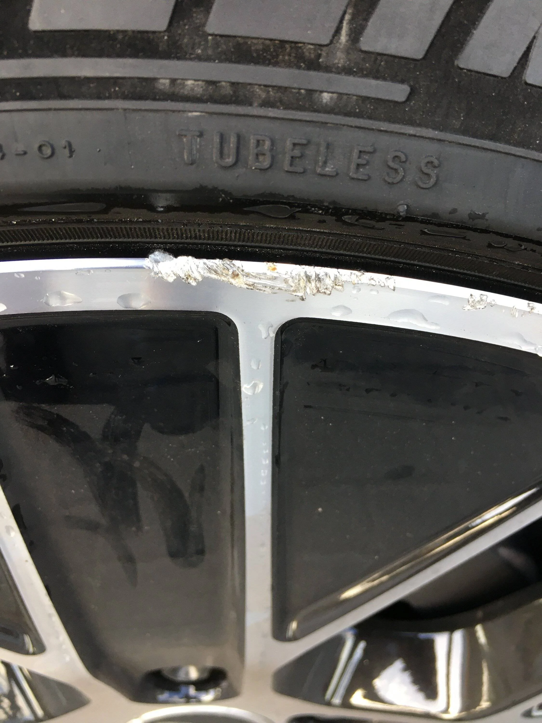 Porsche Taycan Curbed wheel! 797A1364-AF46-4D2D-8C5E-0B17B2EA4CA8
