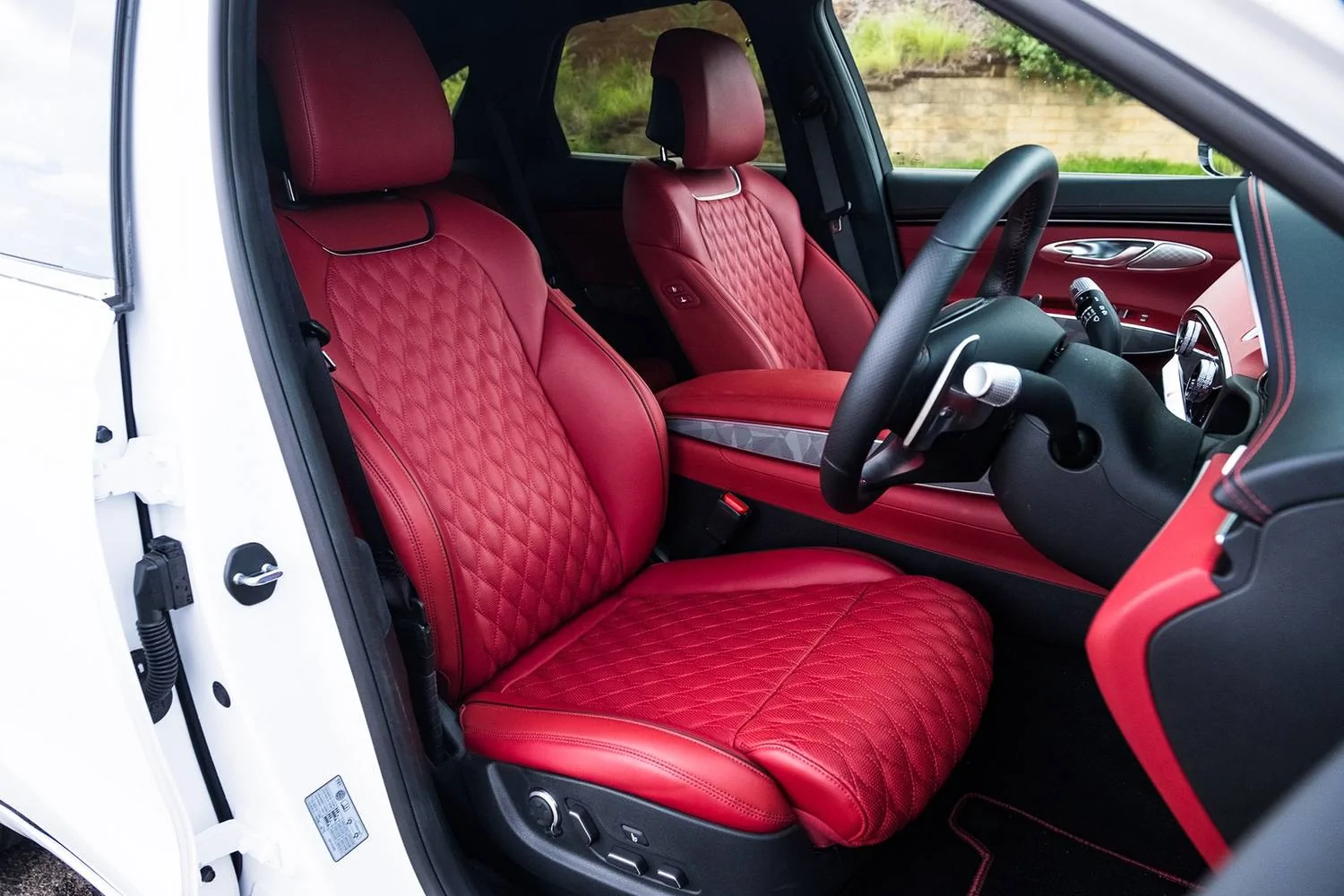 Porsche Taycan Taycan owner buys Genesis GV60 Performance. Please don't hate me. :) Genesis-GV70-35