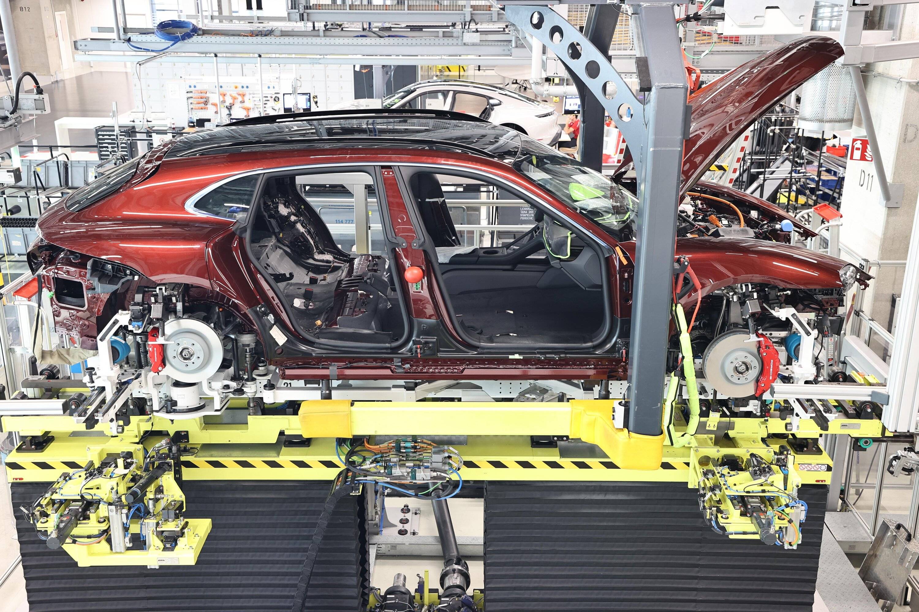 Porsche Taycan 📸  How to Find Your Taycan Production Photo From Assembly Line A3A30C7B-8583-45C5-8DE9-DB6F3DDA4487