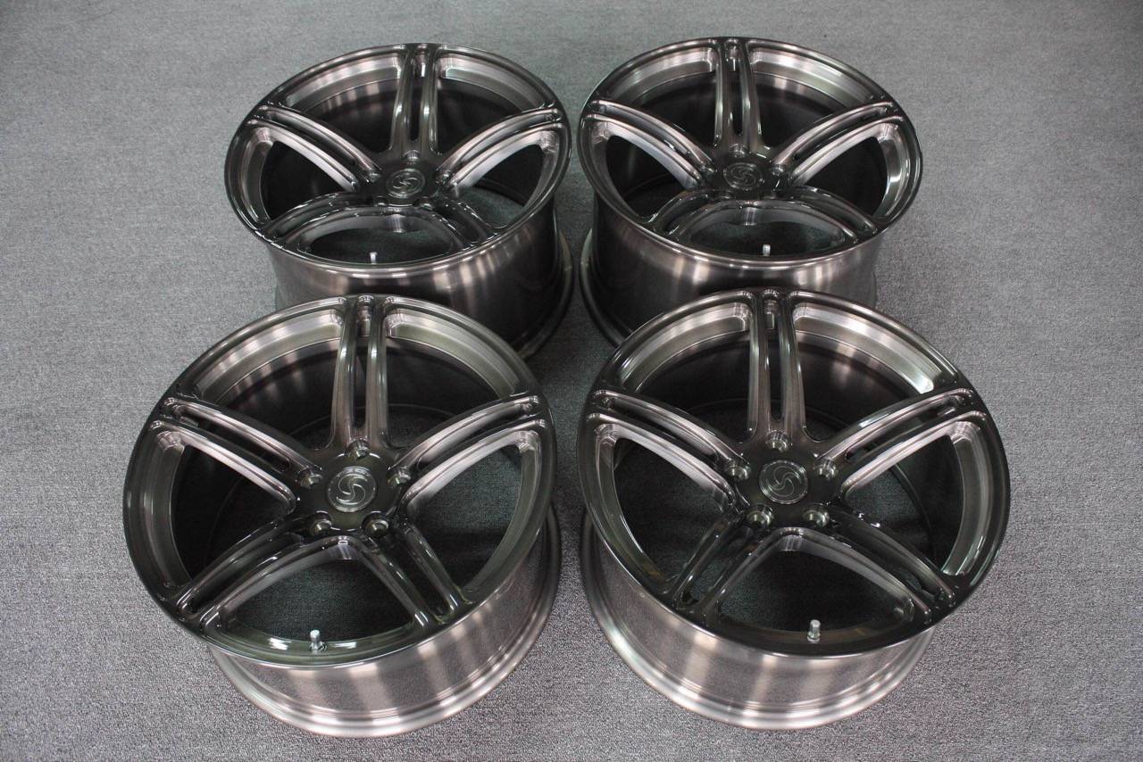Porsche Taycan Stock 19 Wheels ... ugly but ! IMG_0514