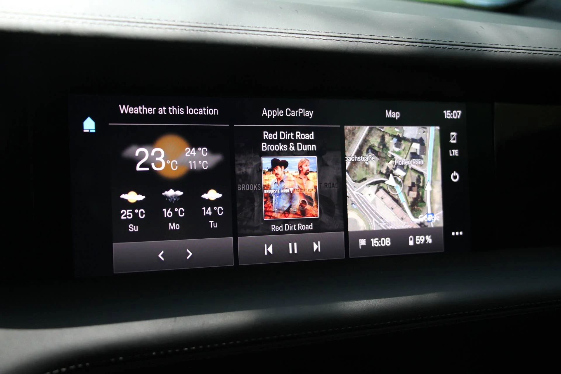 Porsche Taycan Carplay on Passenger Screen message-editor%2F1632324526364-img_4308a