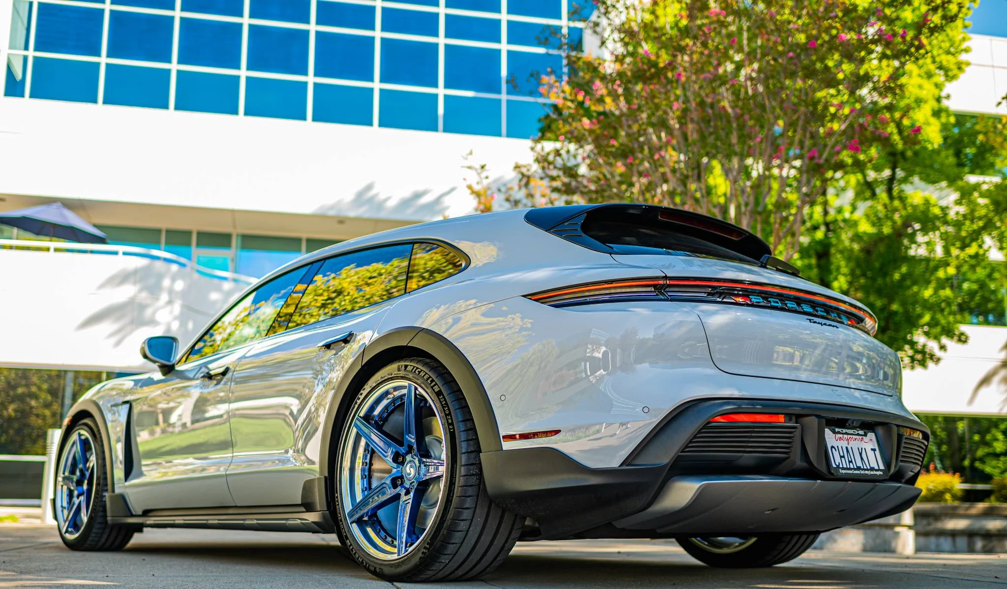 Porsche Taycan Introducing.... CHALKLT SV306S Taycan Tanzanite Blue-08
