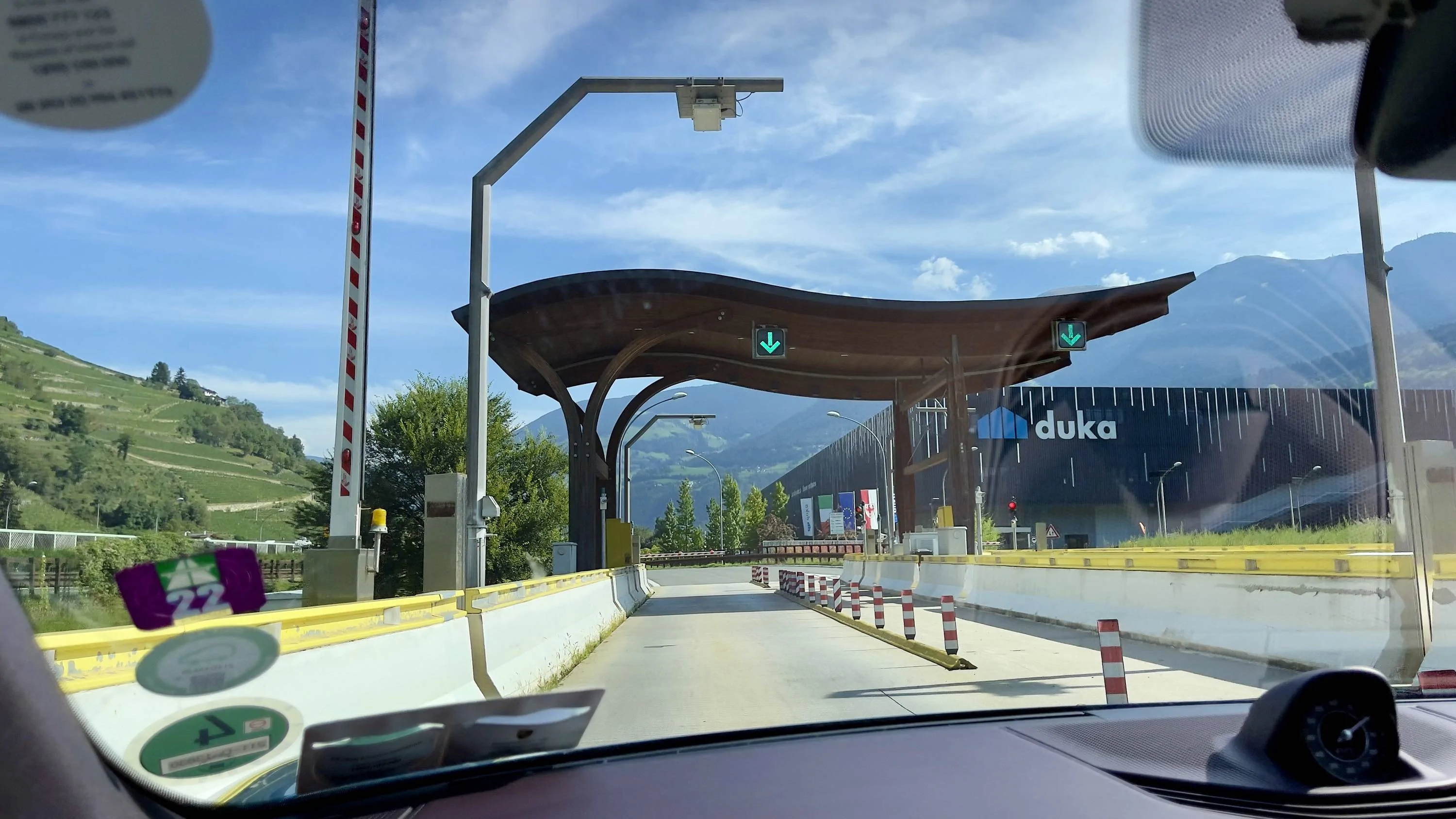 Porsche Taycan Taycan to the Alps 18-day road trip 2022 52336320241_3516ff9a83_o