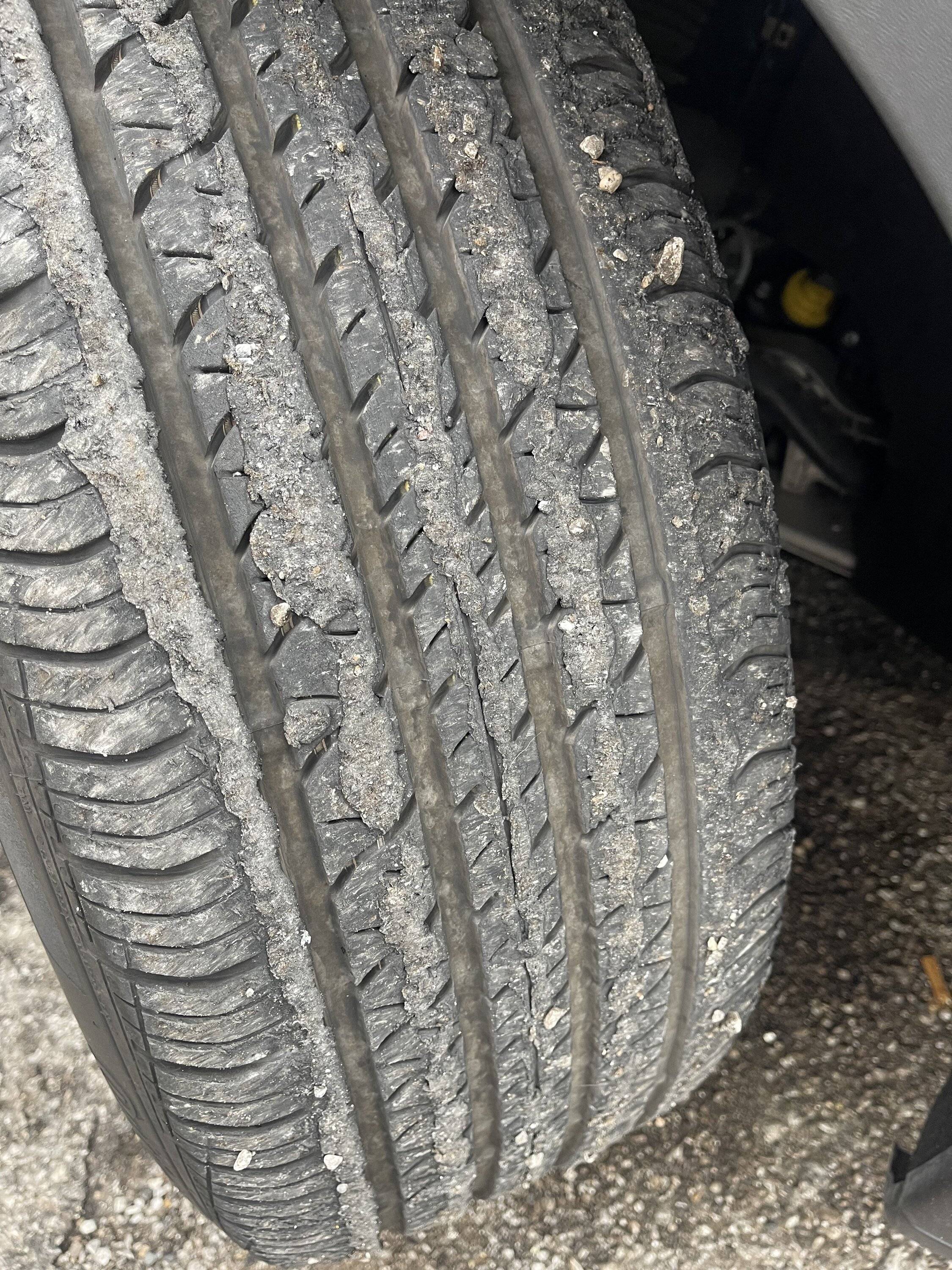 Porsche Taycan Dallas -> Louisville -> Indy (SCTF) .... seamless drive over 2100 miles of the Central US in Taycan Cross Turismo 4 Tire Debris