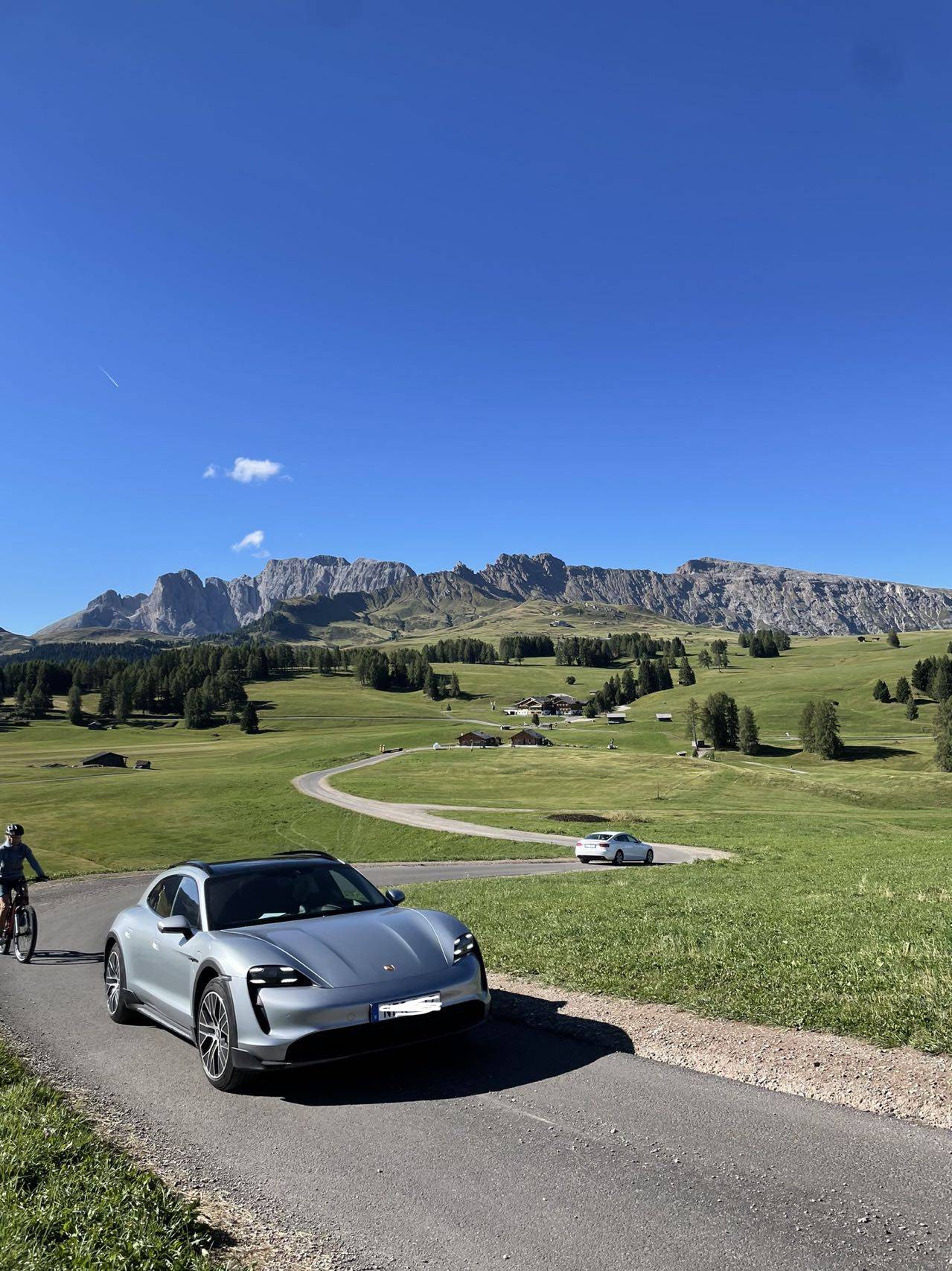 Porsche Taycan Help! I am planning a nice drive around the Dolomites! CT4