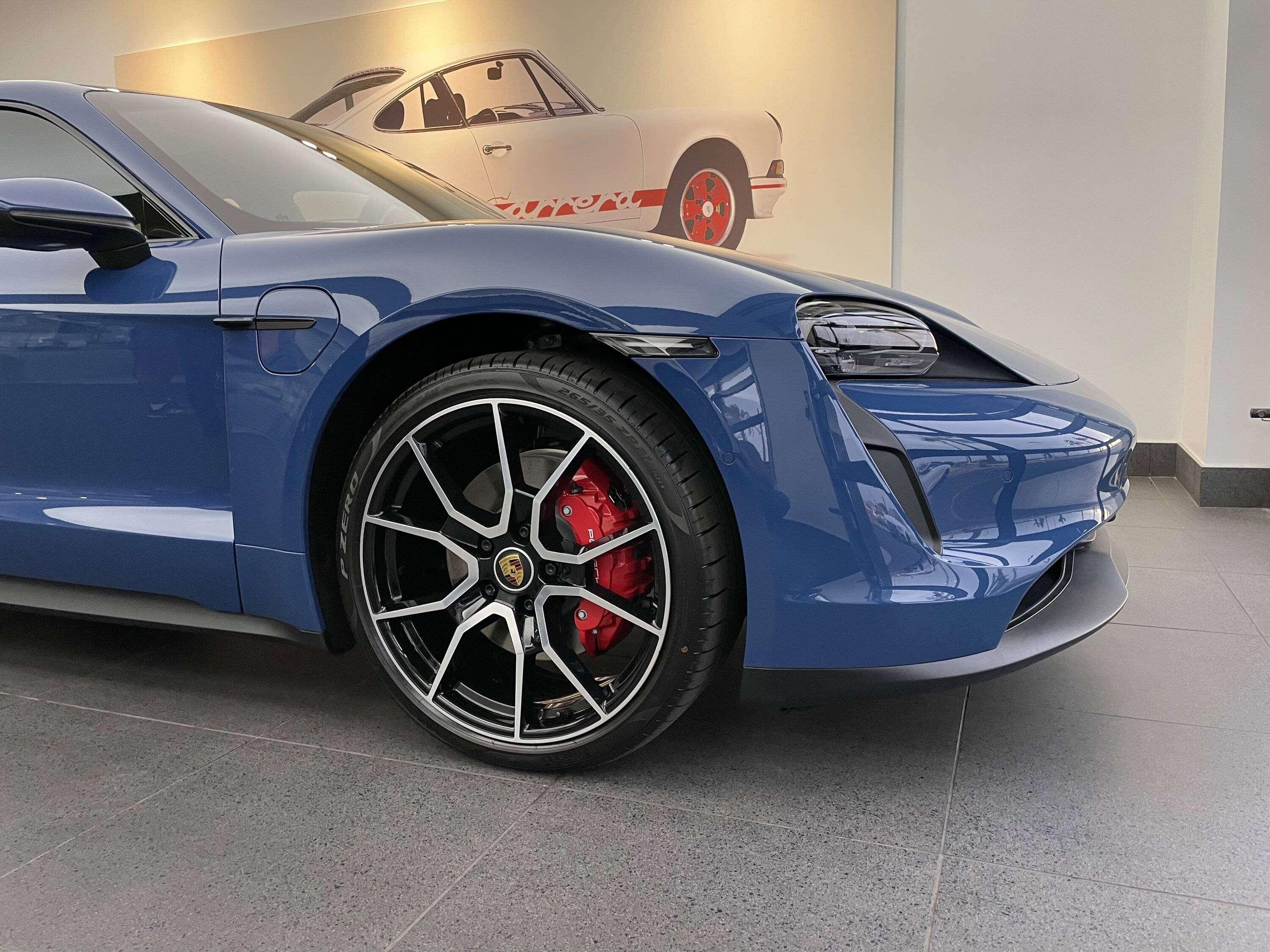 Porsche Taycan Mission E v RS 21” FB301F06-8D69-40CA-913A-016B2BB59B5C