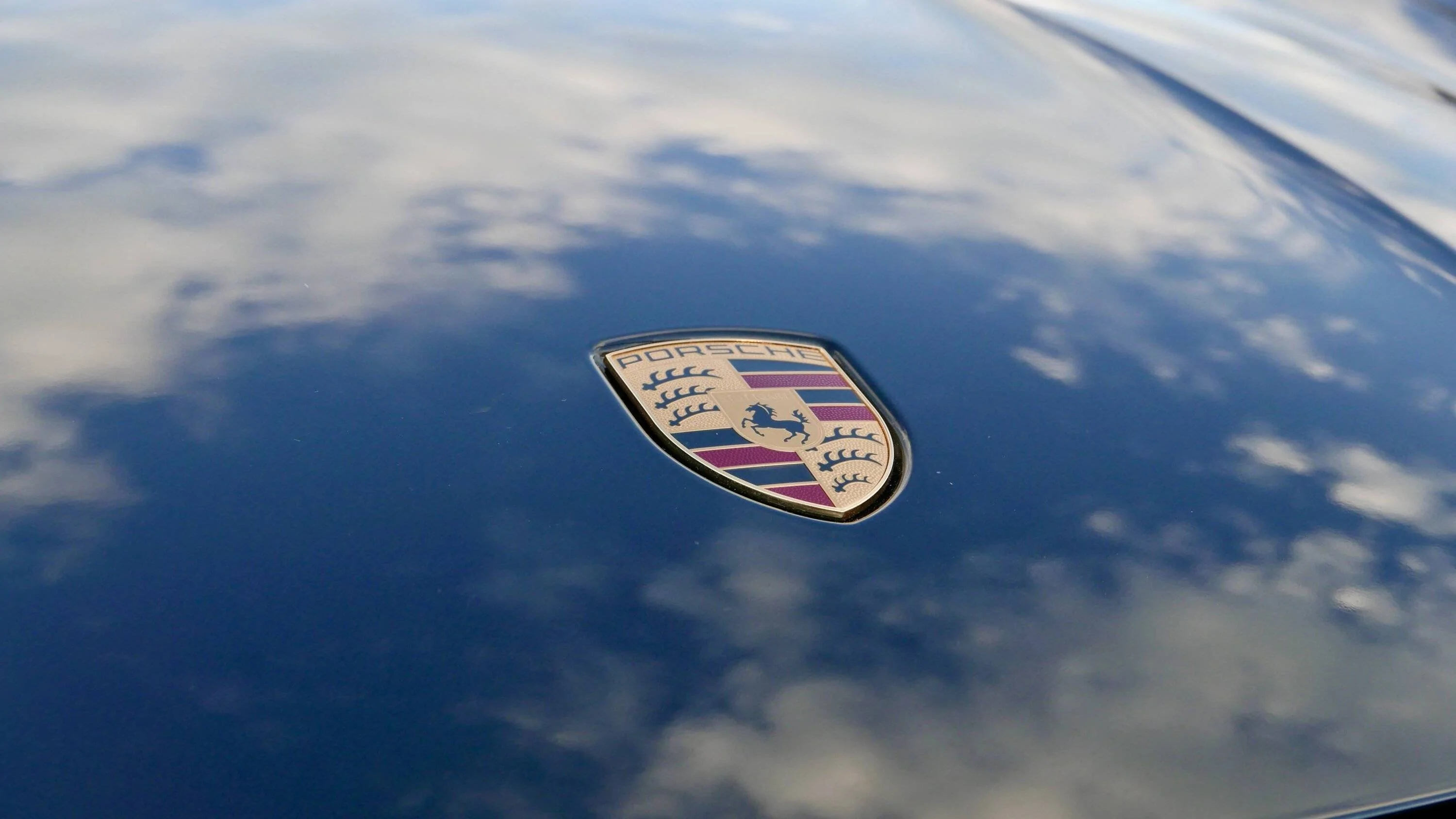 Porsche Taycan BLACK / JET BLACK Taycan Club 3A9A54D5-9B0B-49BD-836E-A8E2A07C12E3