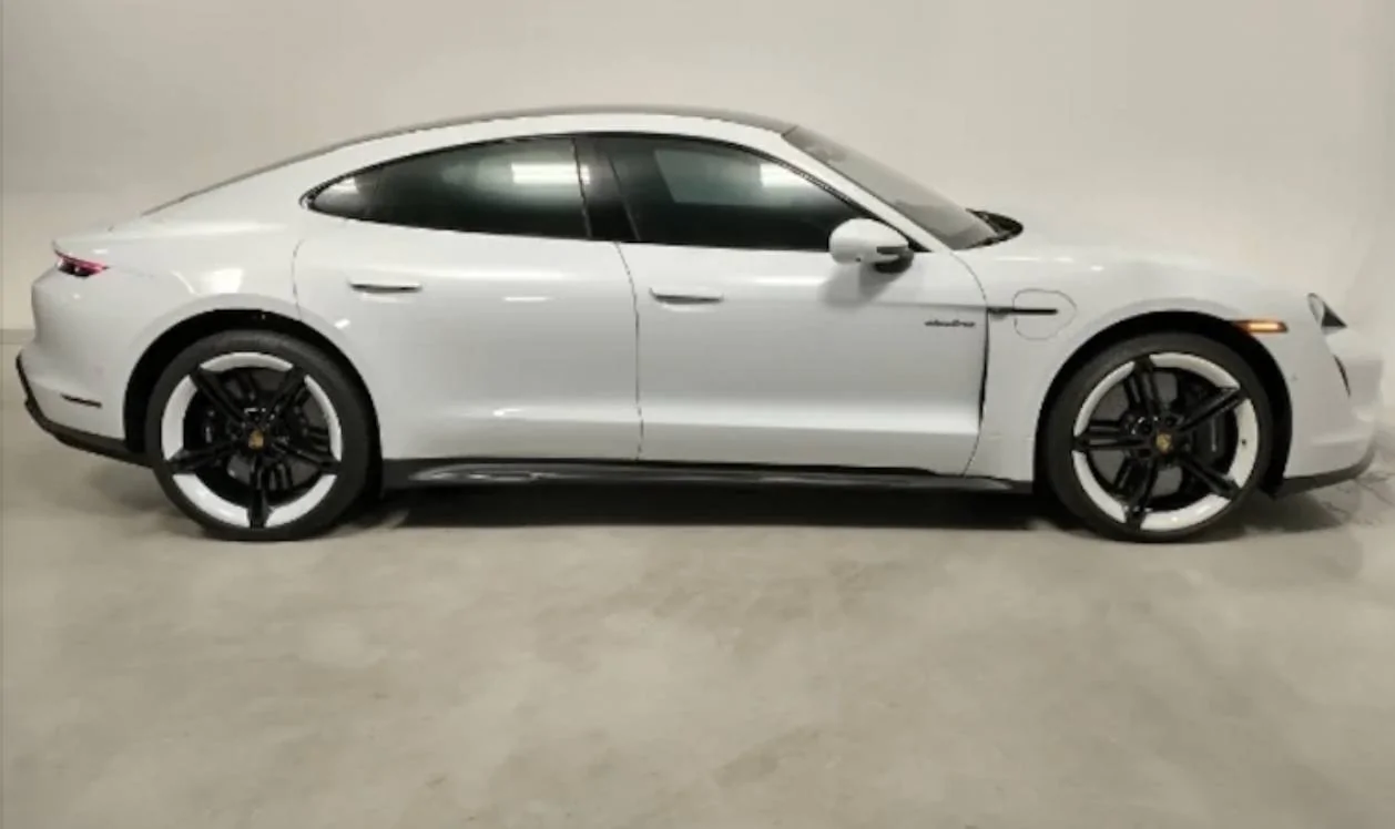 Porsche Taycan most underrated option for taycan to tick? 9EF683B3-7448-4502-B703-A589A41B381D