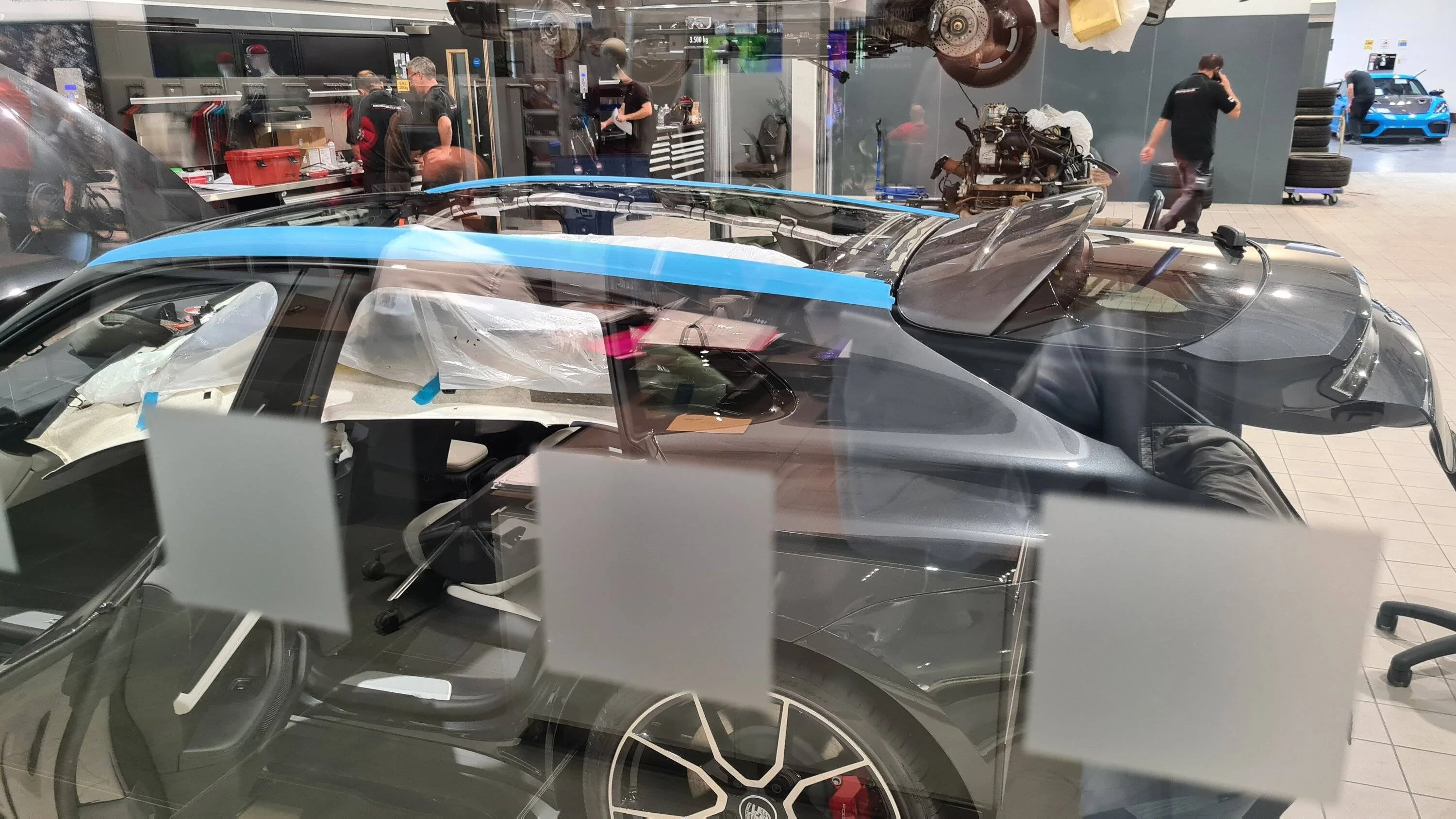 Porsche Taycan Lasted 9 days (Panoramic roof) 20220830_163718