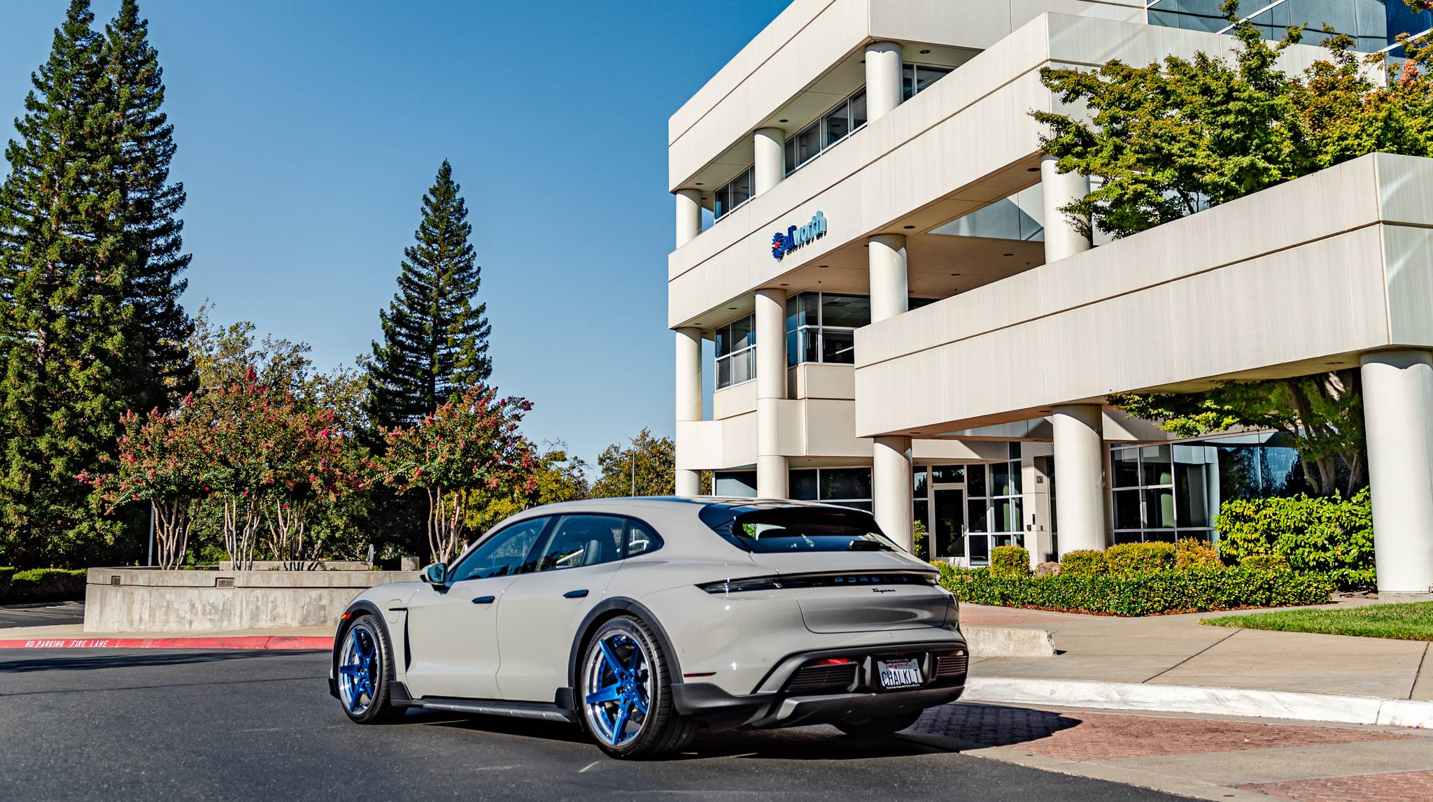 Porsche Taycan Signature Wheel - Now Here For The Taycan! SV306S Taycan Tanzanite Blue-34