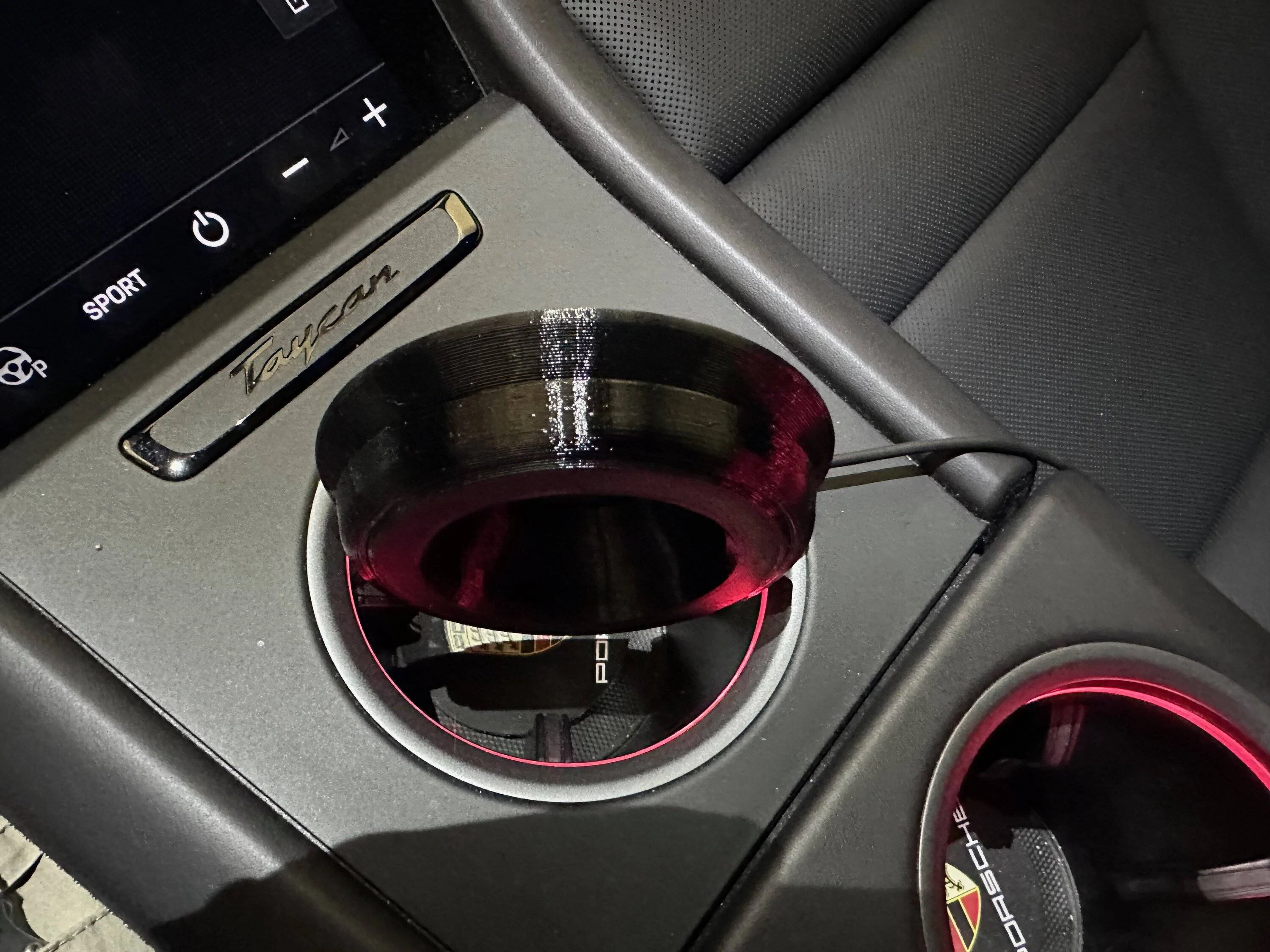 Porsche Taycan Solution to cover the cup holders? IMG_0013